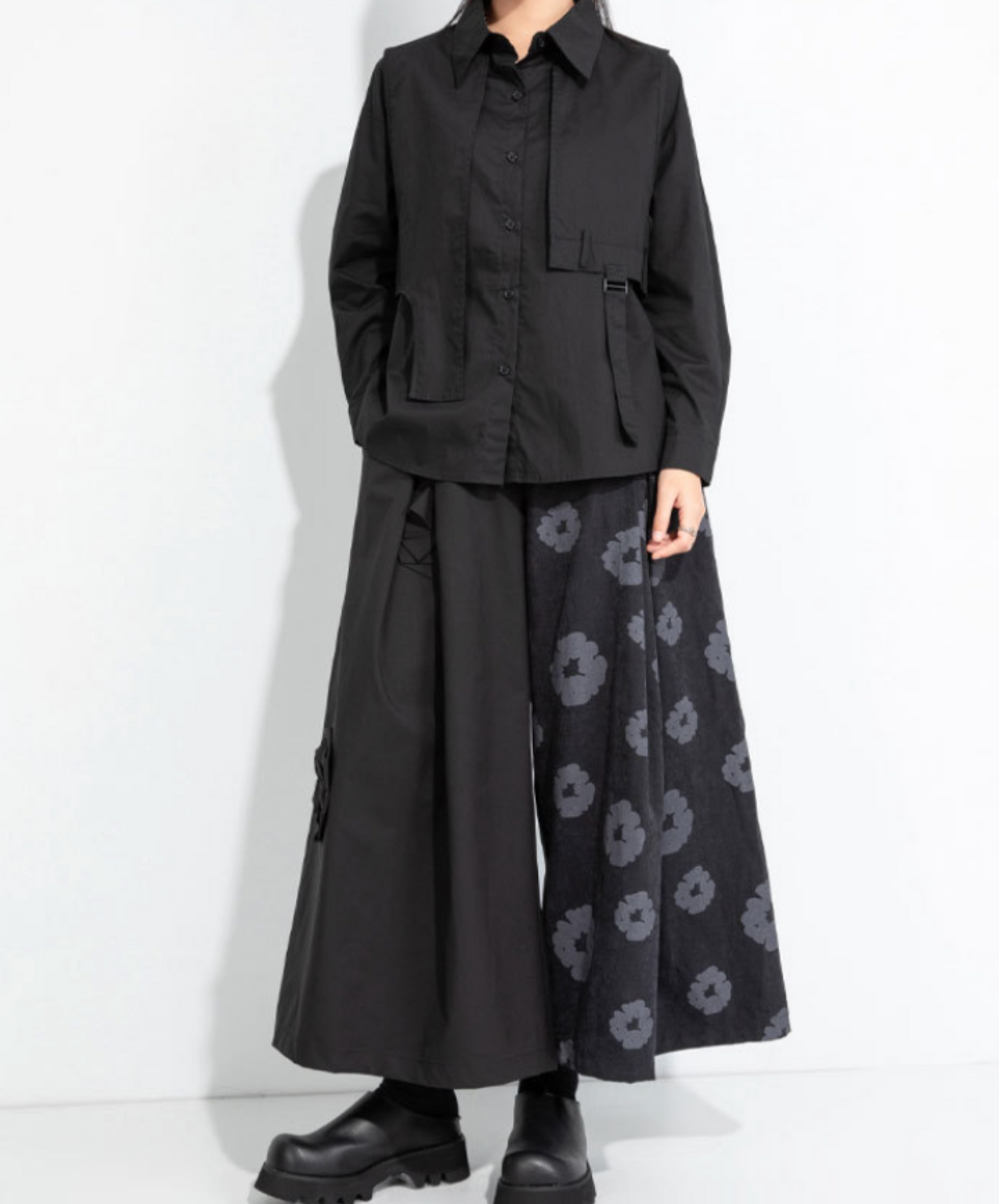 floral motif 3/4 length pants EN2487