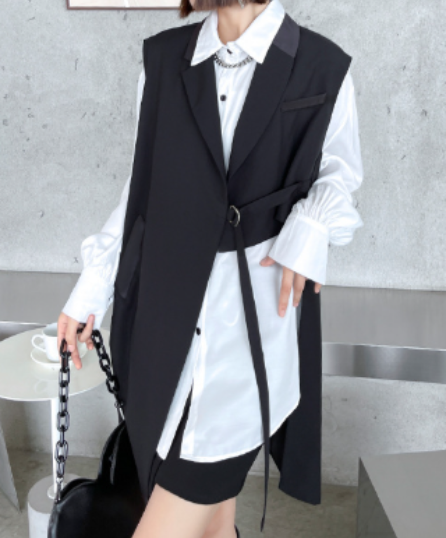 dark artistic and irregular designs vest EN2981
