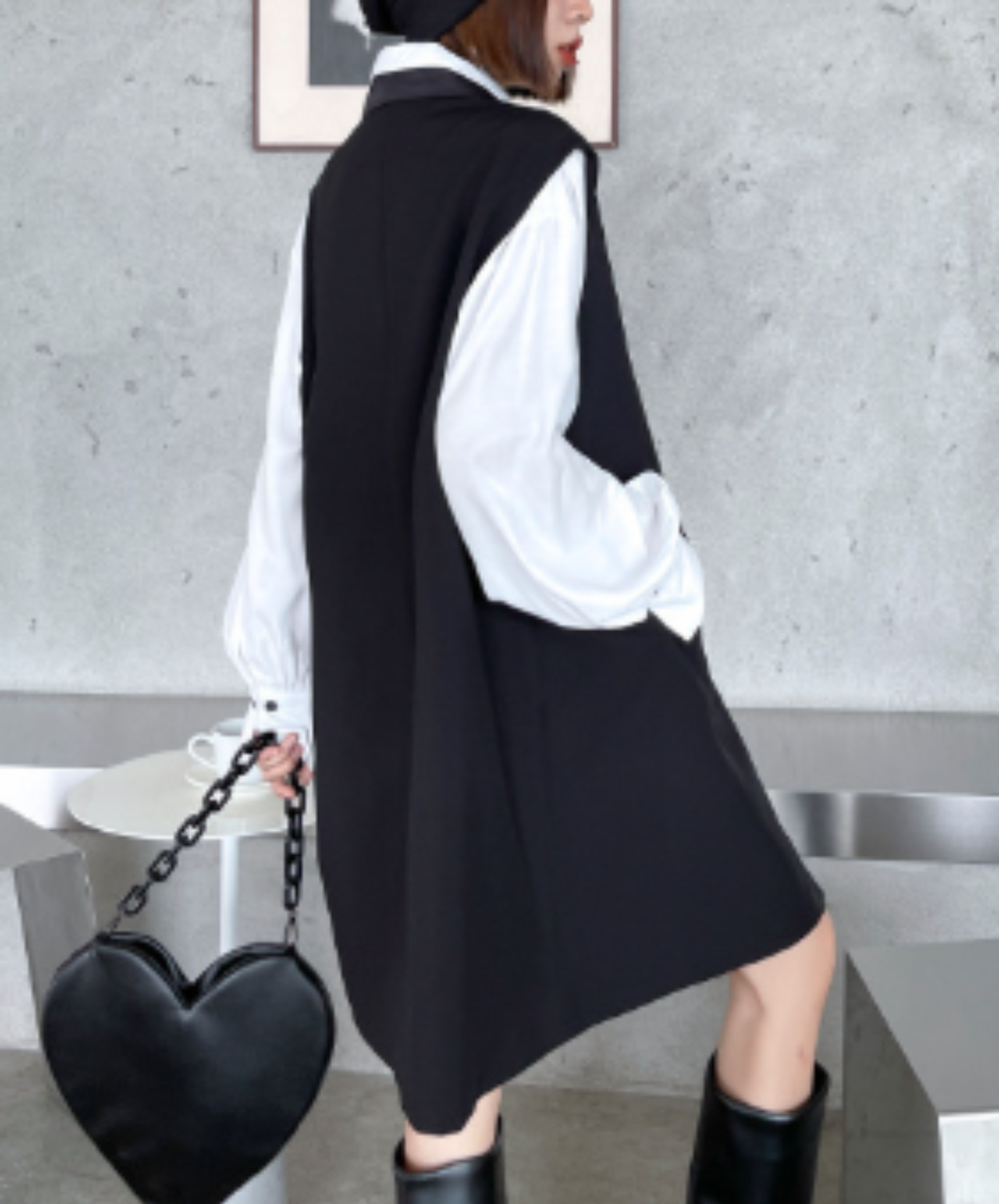 dark artistic and irregular designs vest EN2981
