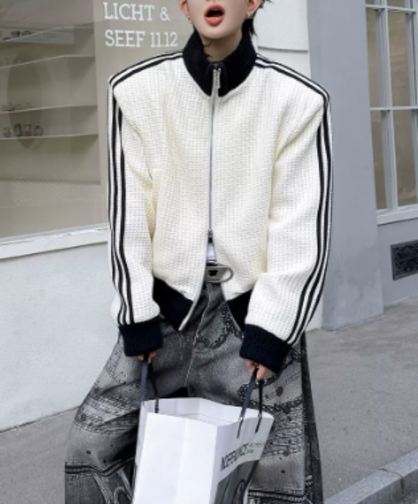 stand-collar sporty style with side stripes jacket EN3159