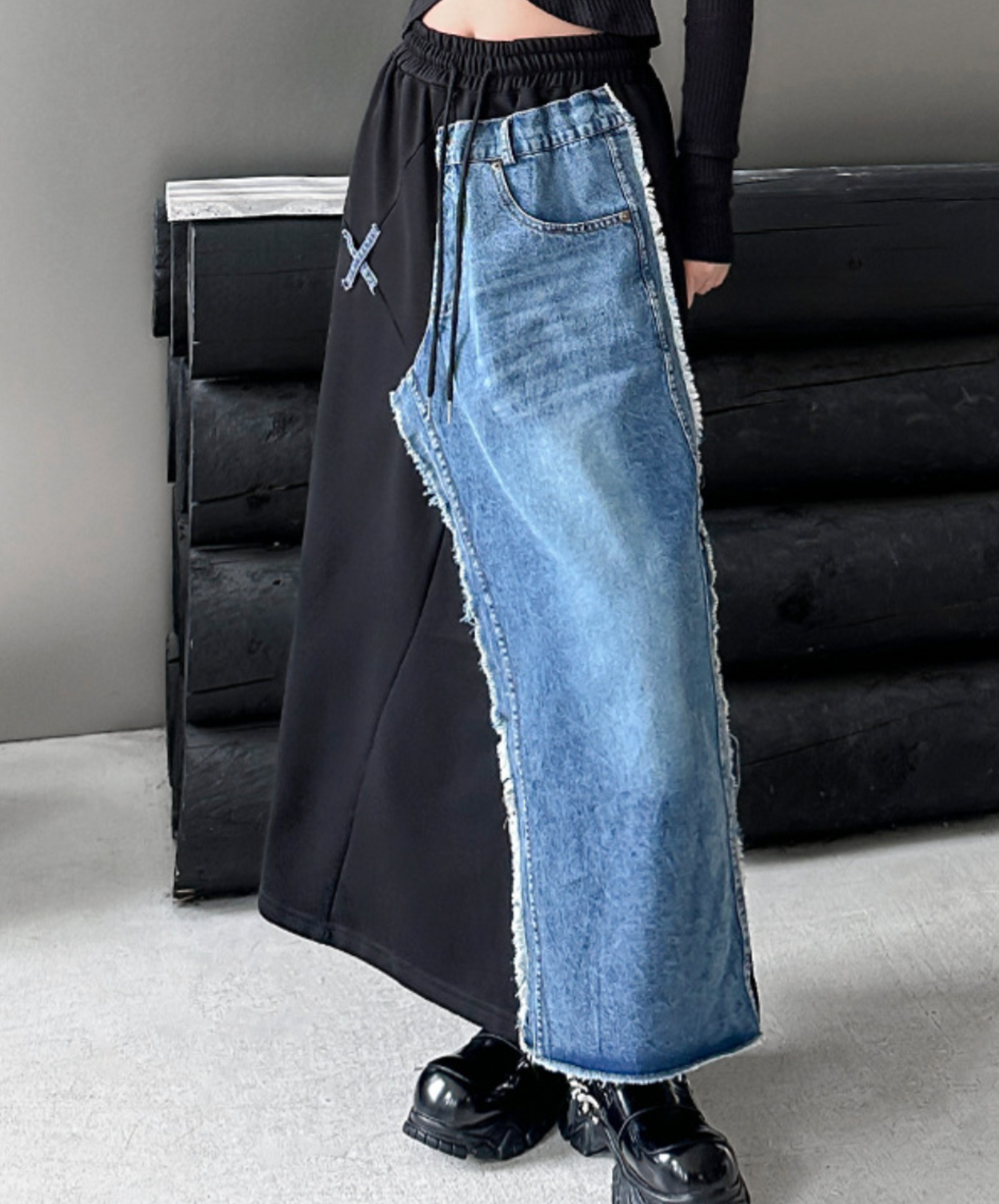 mixed material asymmetric skirt EN2276