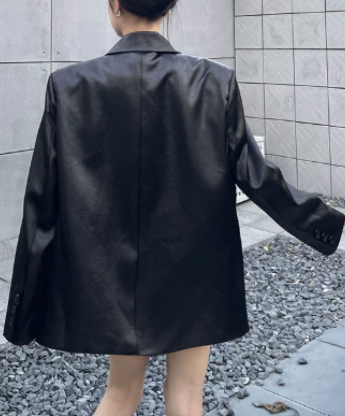 square silhouette chain embellishment jacket EN3199