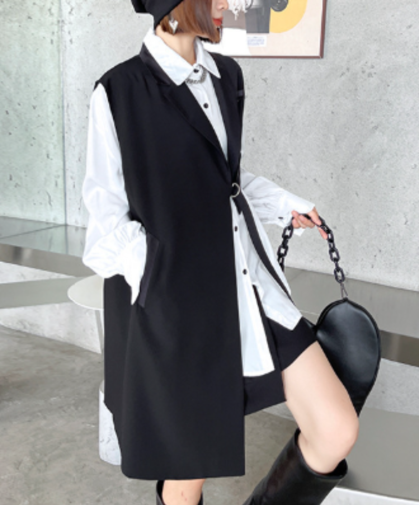 dark artistic and irregular designs vest EN2981