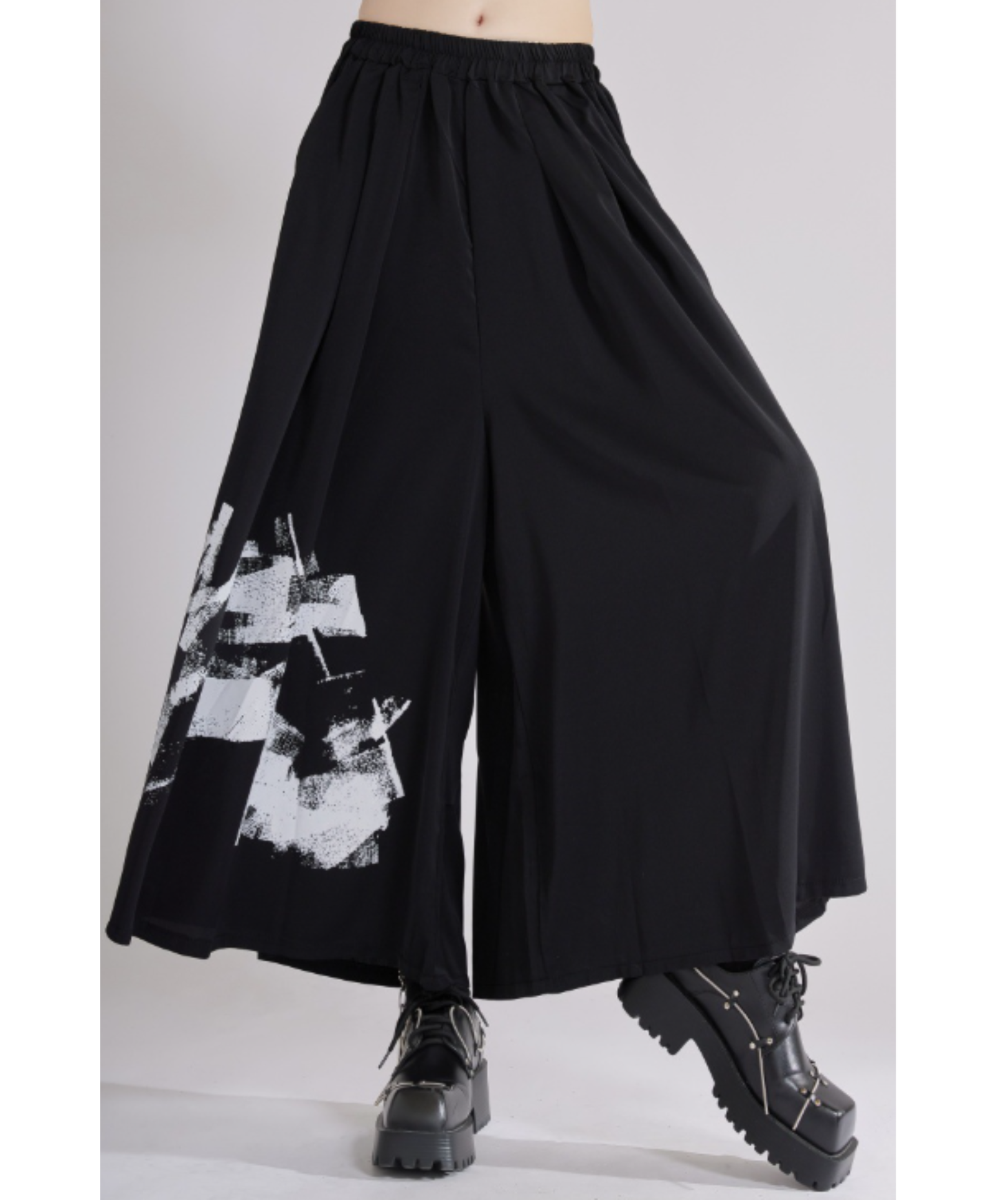dark monochrome accent wide pants EN2940