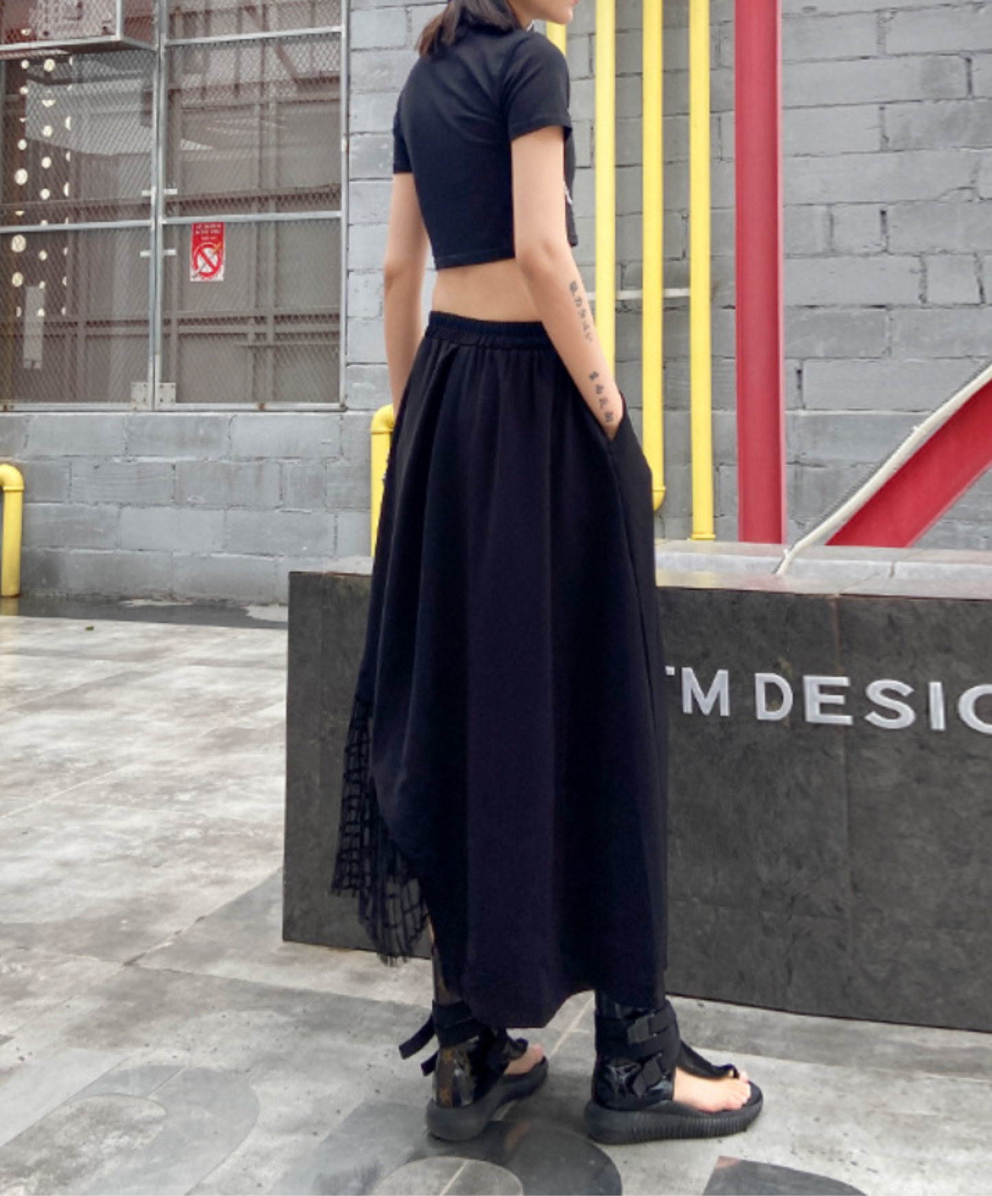 mixed material stitch mesh skirt EN2331