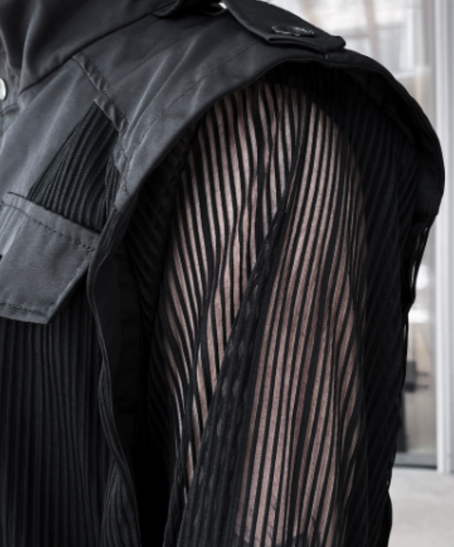 dark vertical mesh high neck jacket EN1137