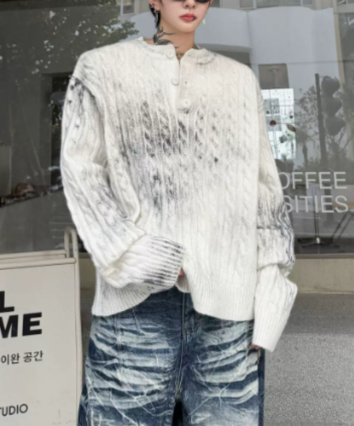 cable-knit with a distressed finish sweater EN3241
