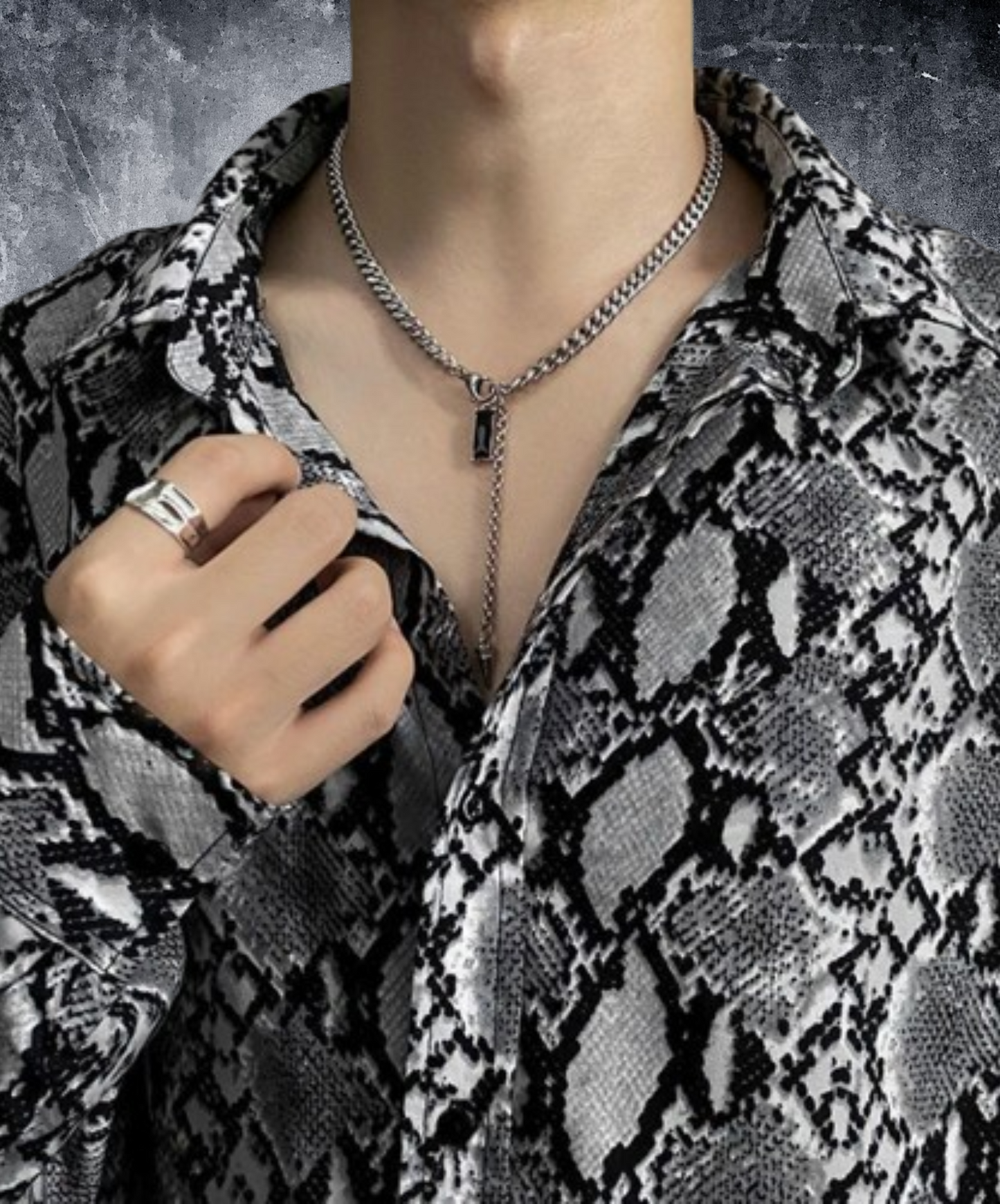 black stone & cone necklace EN1461