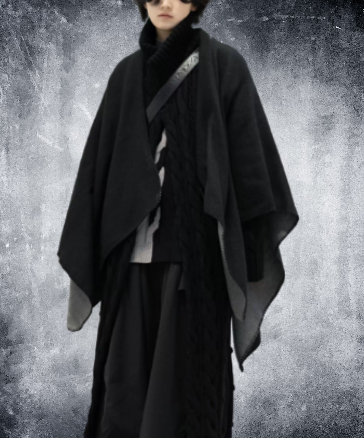 large-scale graceful drape lines cape EN3218