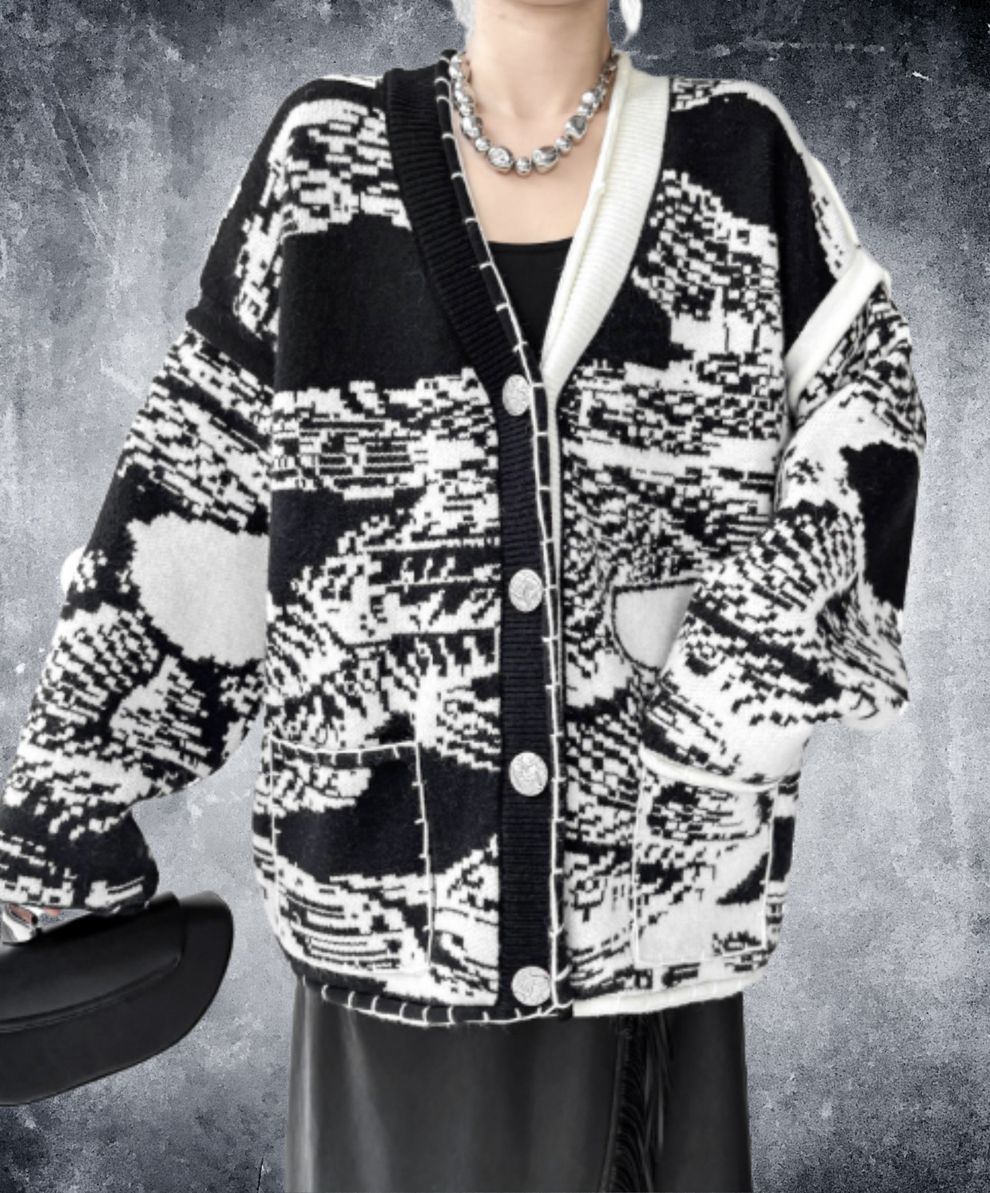 oversized design with spliced paneling cardigan EN3156