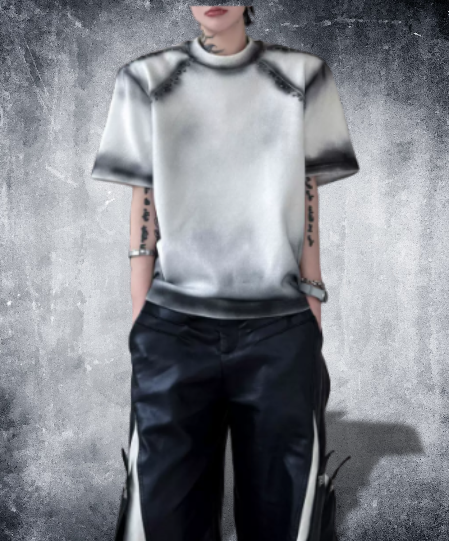 gradient with rivet decoration t-shirt EN2874