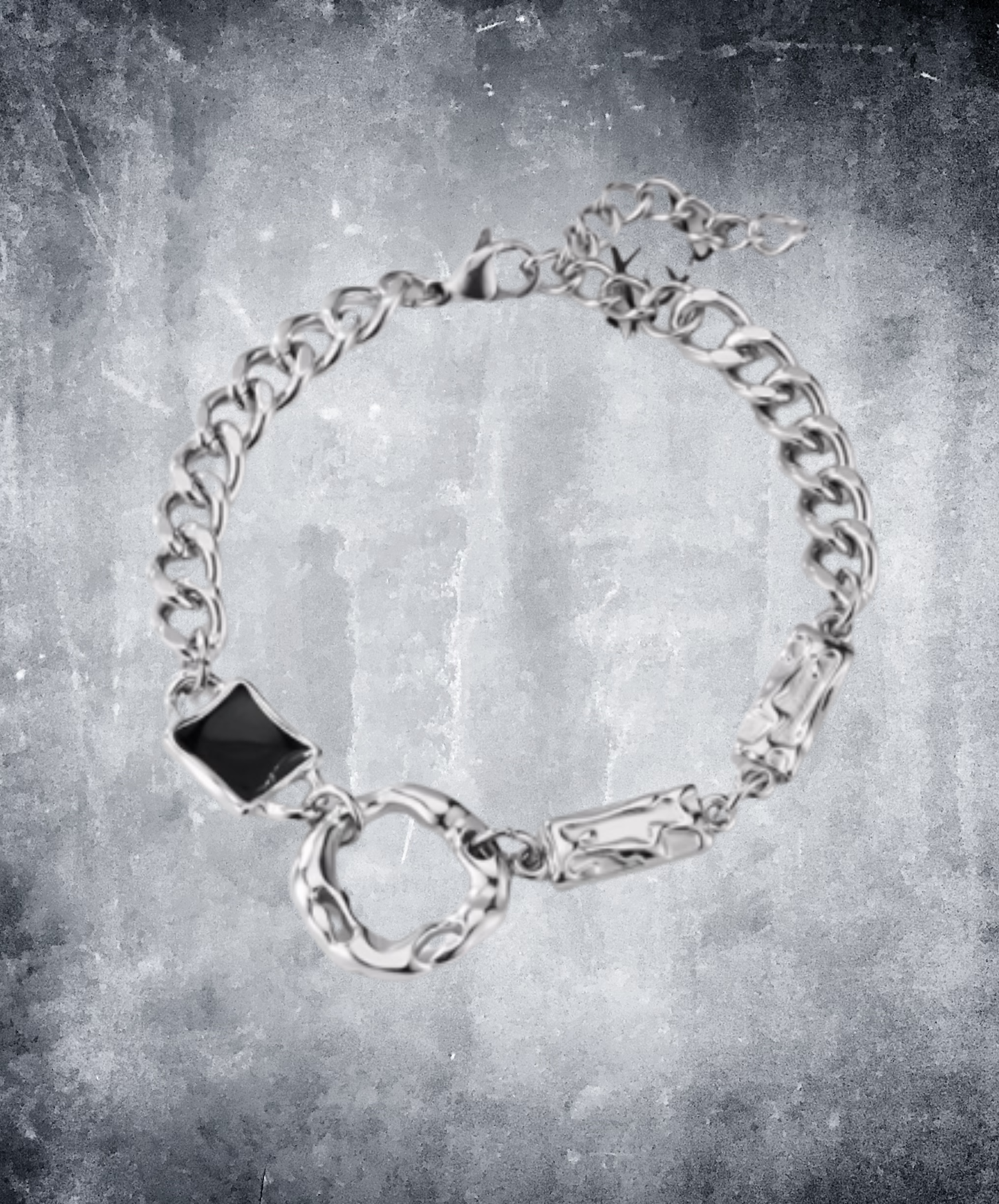 black crystal with a rippled design bracelet EN3044