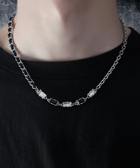 square black & clear stone necklace EN2739