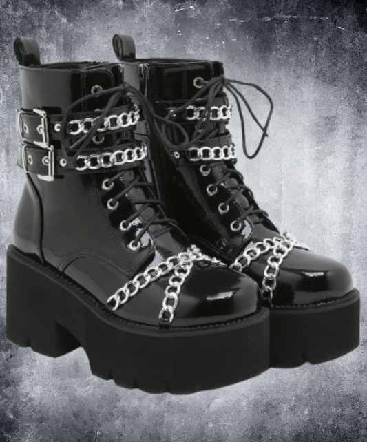 heavy-duty metal chain block heels boots EN3246