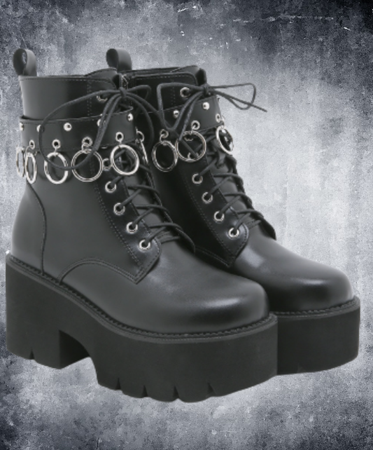 lace-up design studs and metal rings boots EN3247