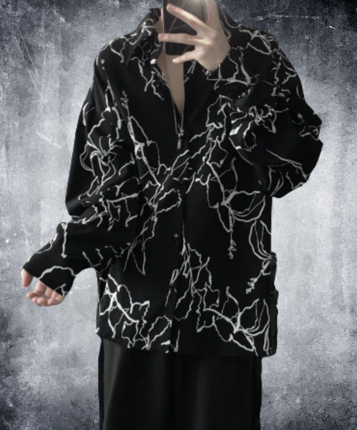 dark loose-fit line art print shirt EN3172