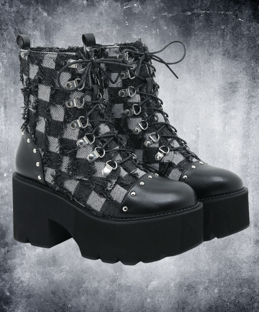 monochrome check boots EN2609