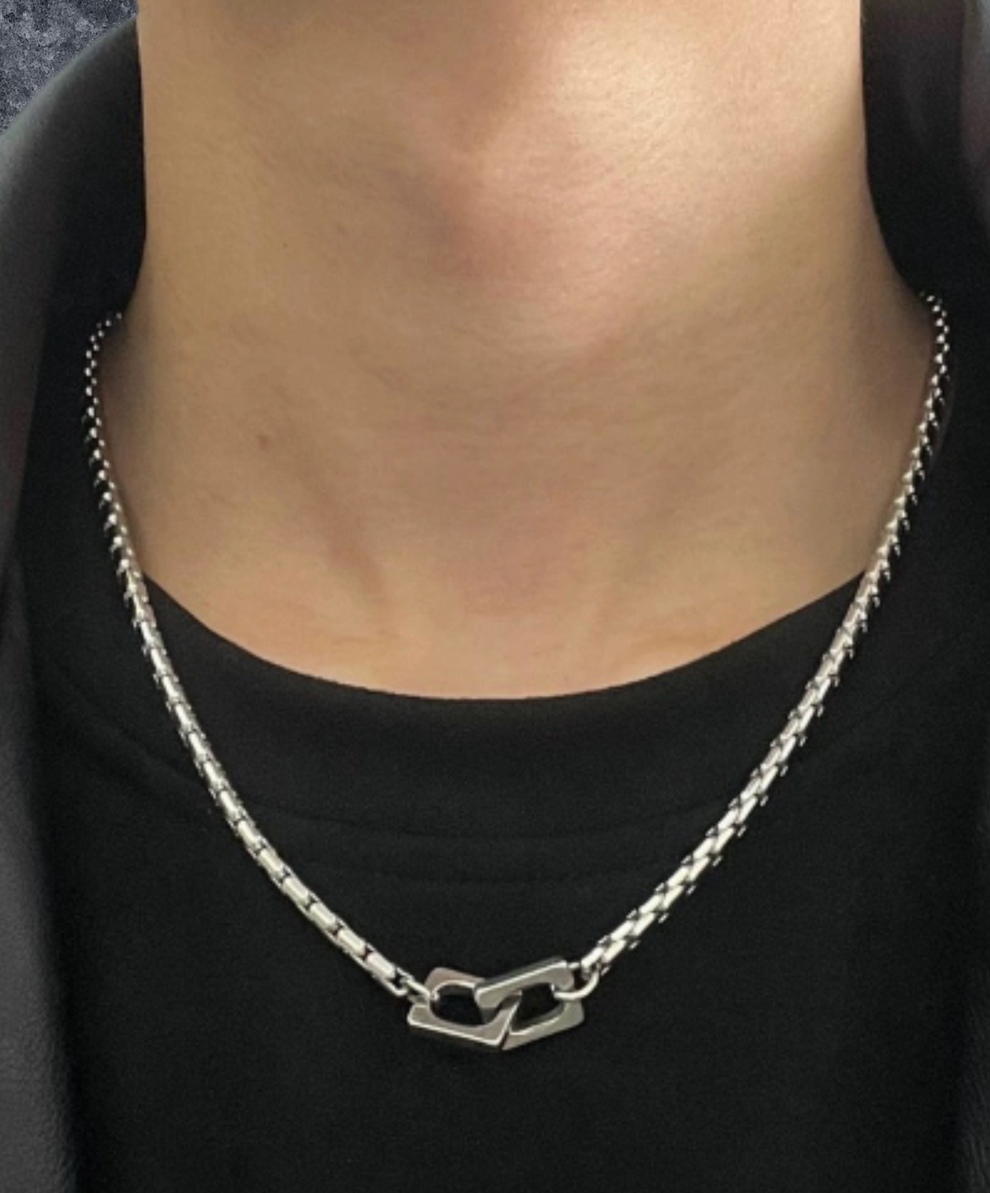 square lock design necklace EN2642