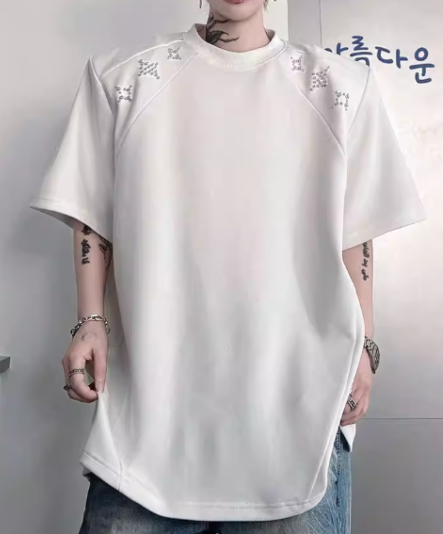 sparkling star motif bead decoration t-shirt EN2827