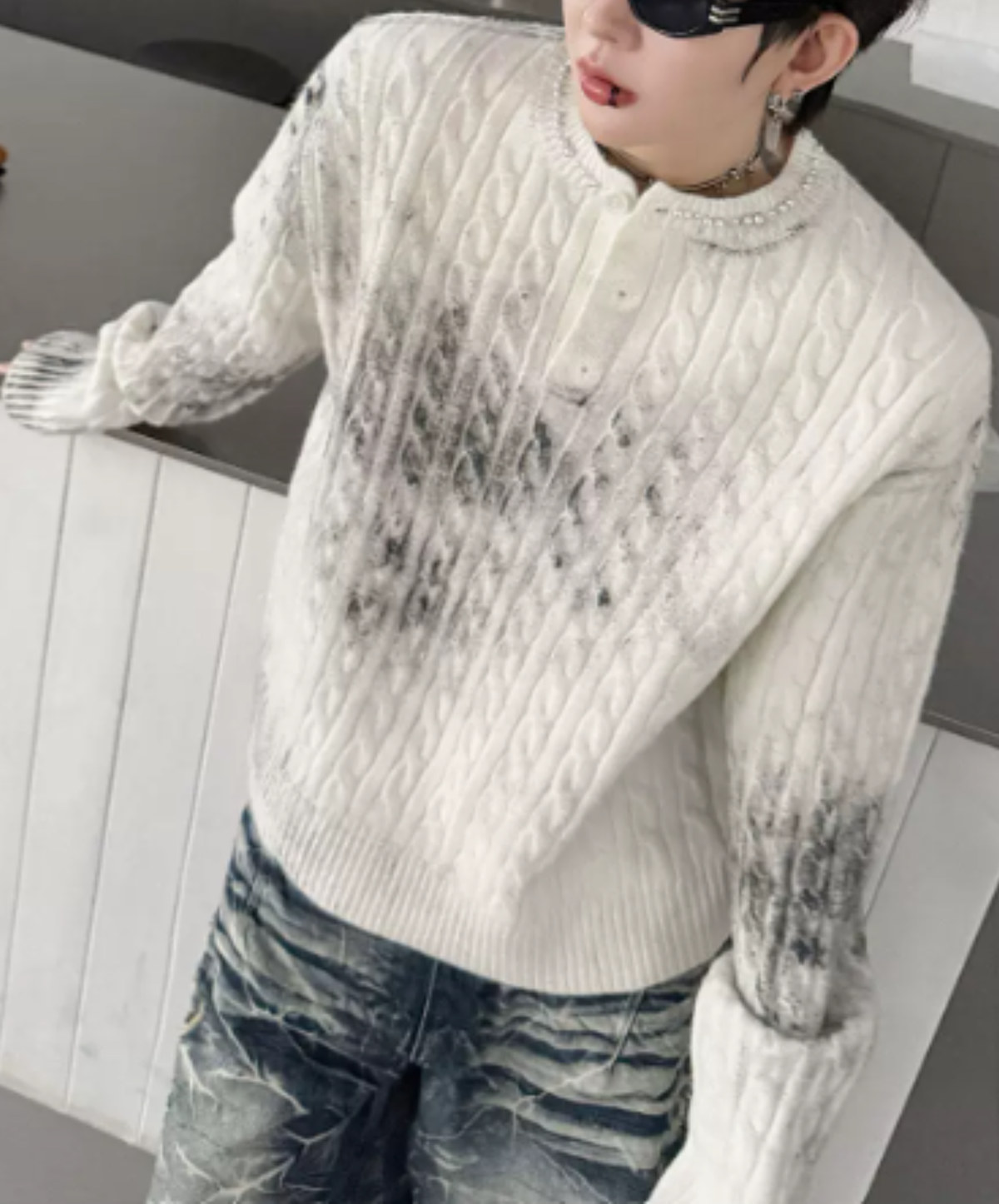 cable-knit with a distressed finish sweater EN3241