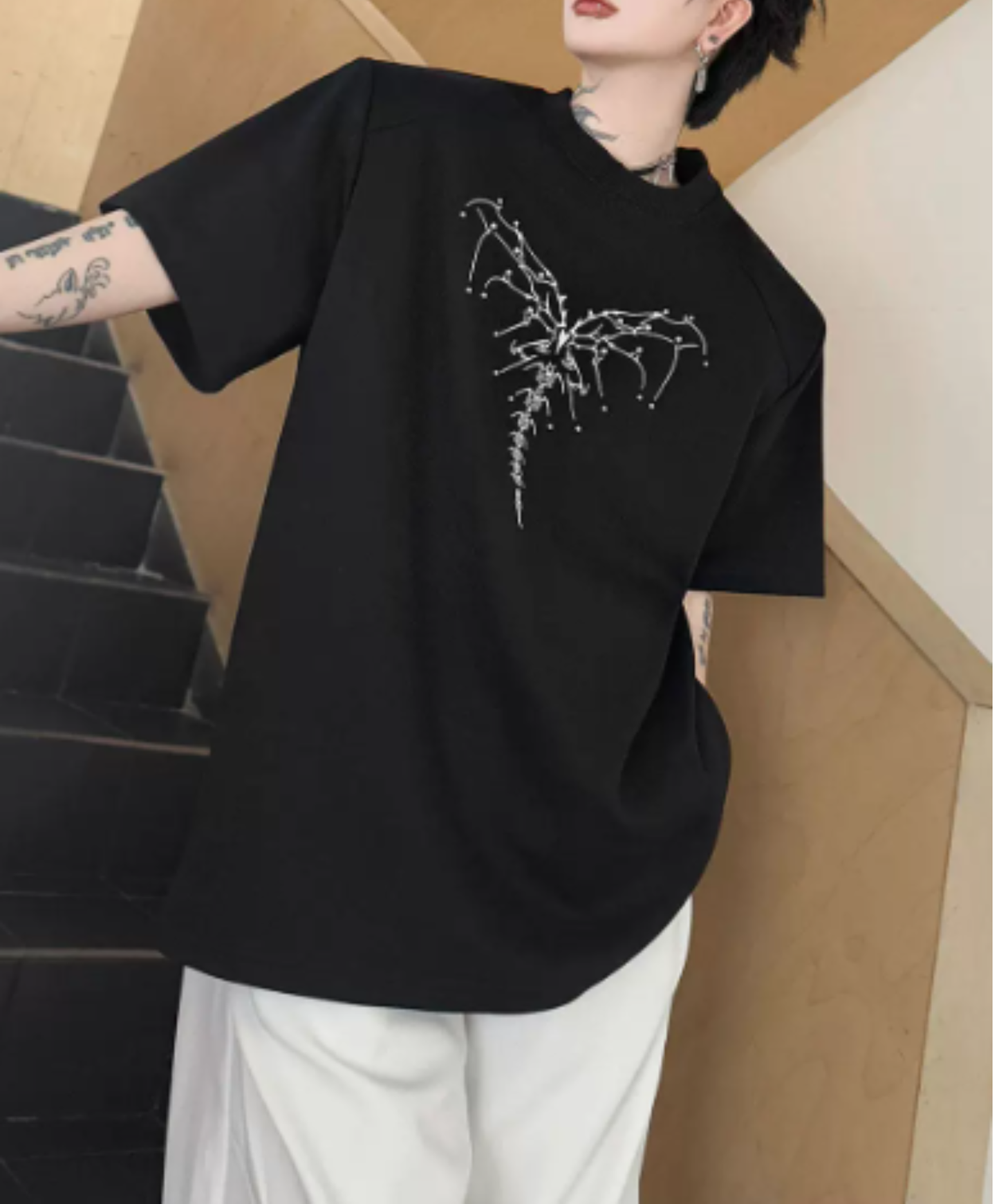 dark heart bead embroidery t-shirt EN2875
