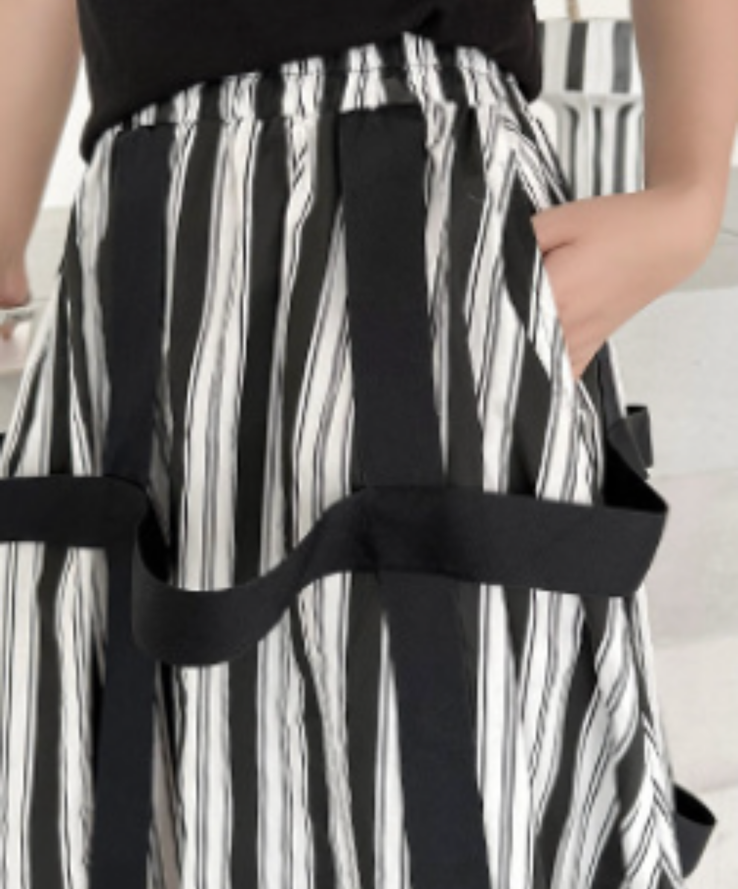 wide belt with decorative stripes skirt EN2839