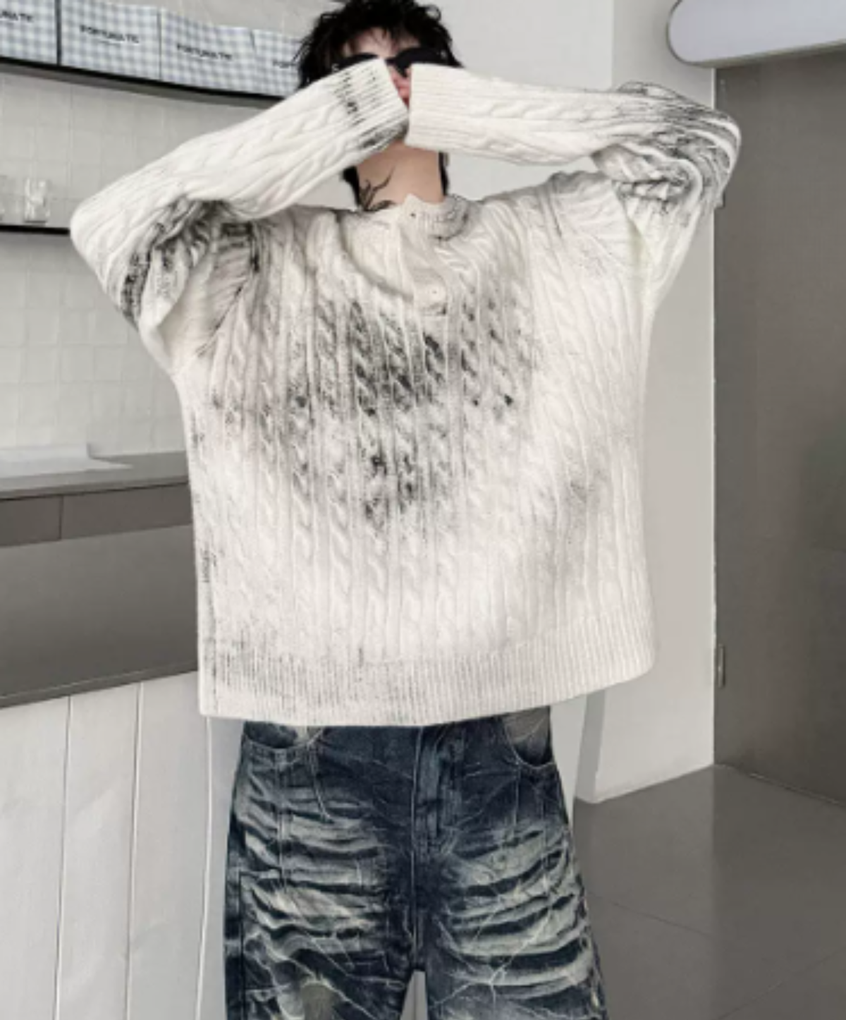 cable-knit with a distressed finish sweater EN3241