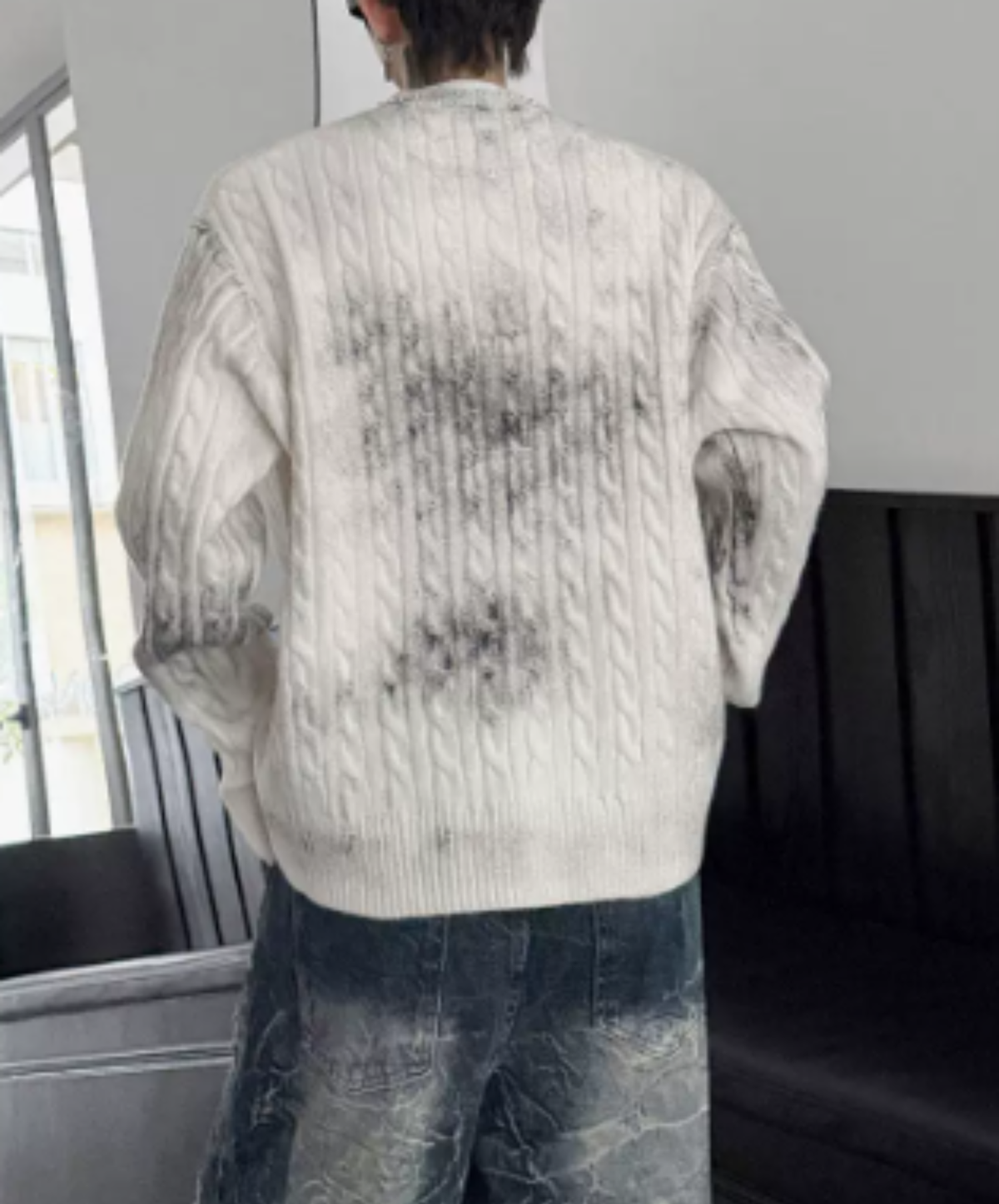 cable-knit with a distressed finish sweater EN3241