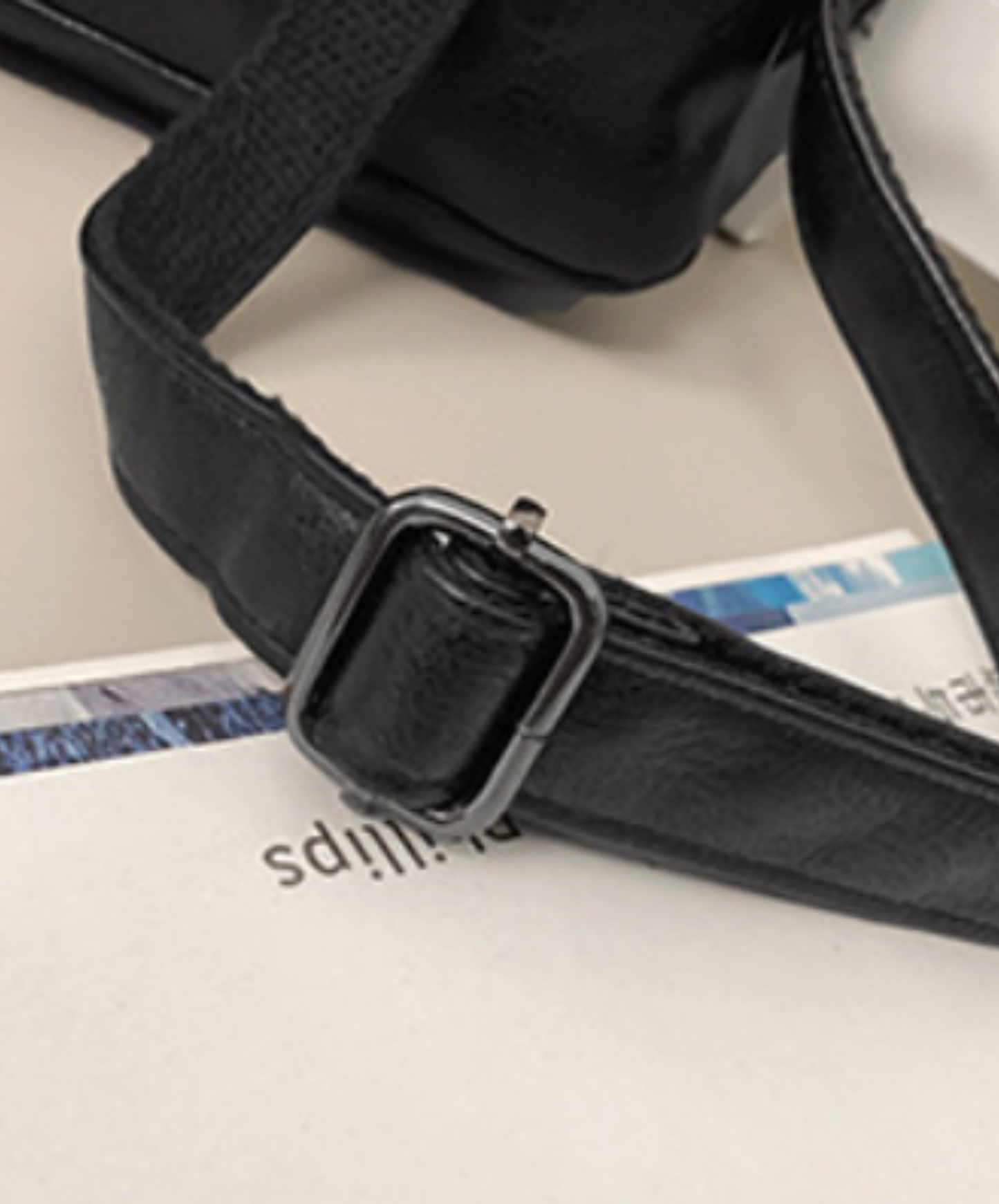 realistic textured triangular flap backpack bag EN2106