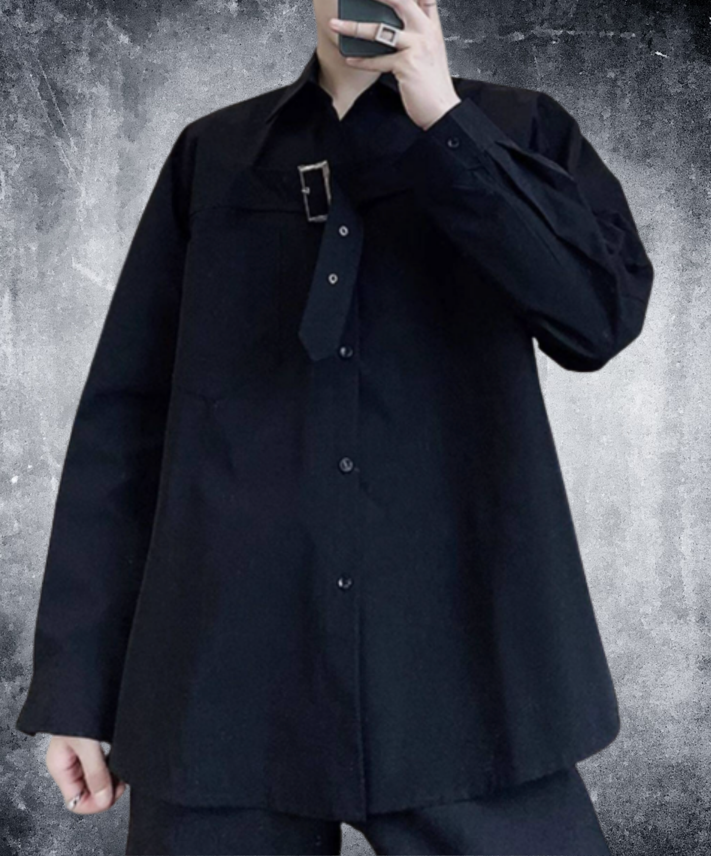 chest area decorated with a wide belt. shirt EN2750