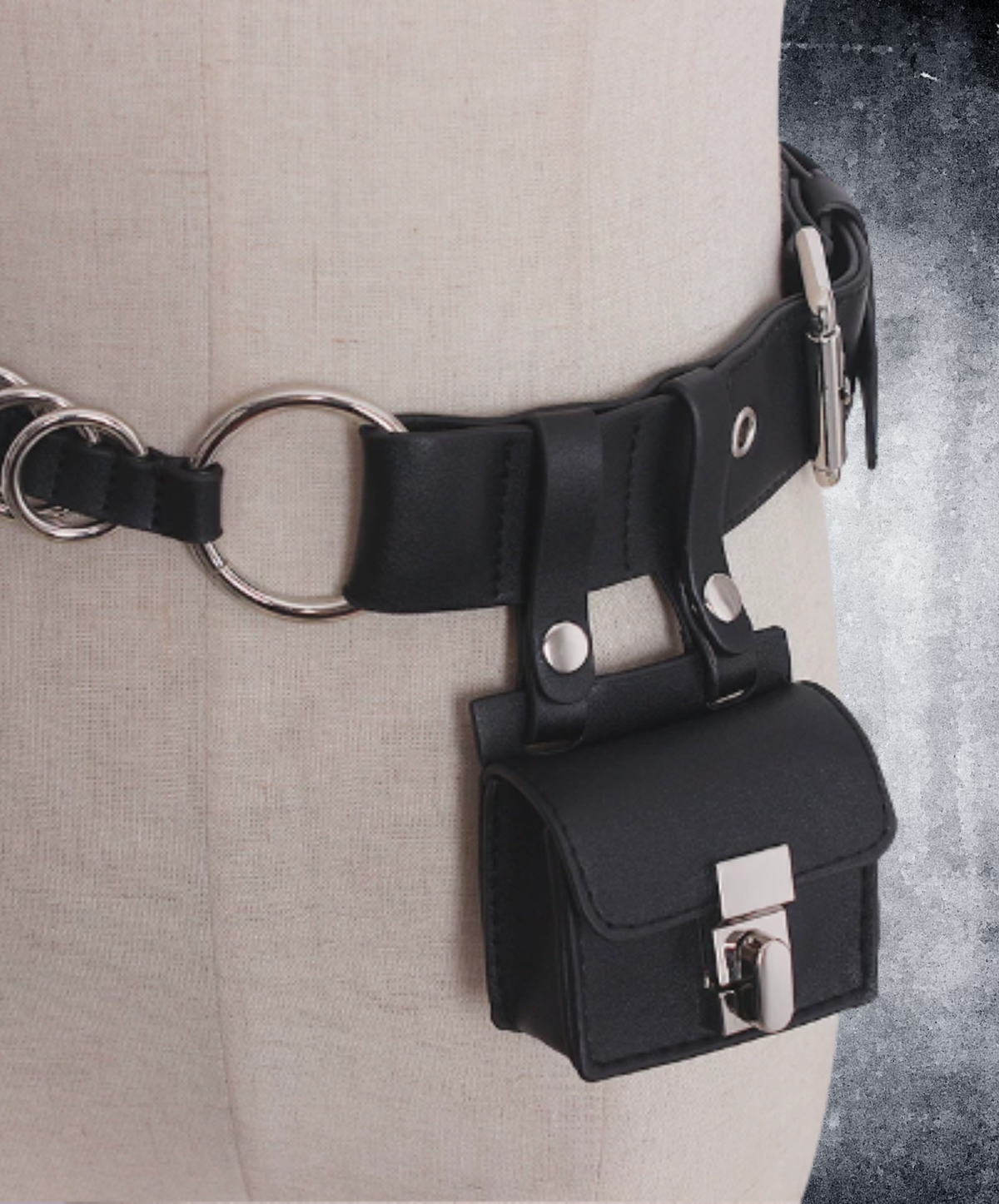 dark micro bag accent ring chain belt EN3215