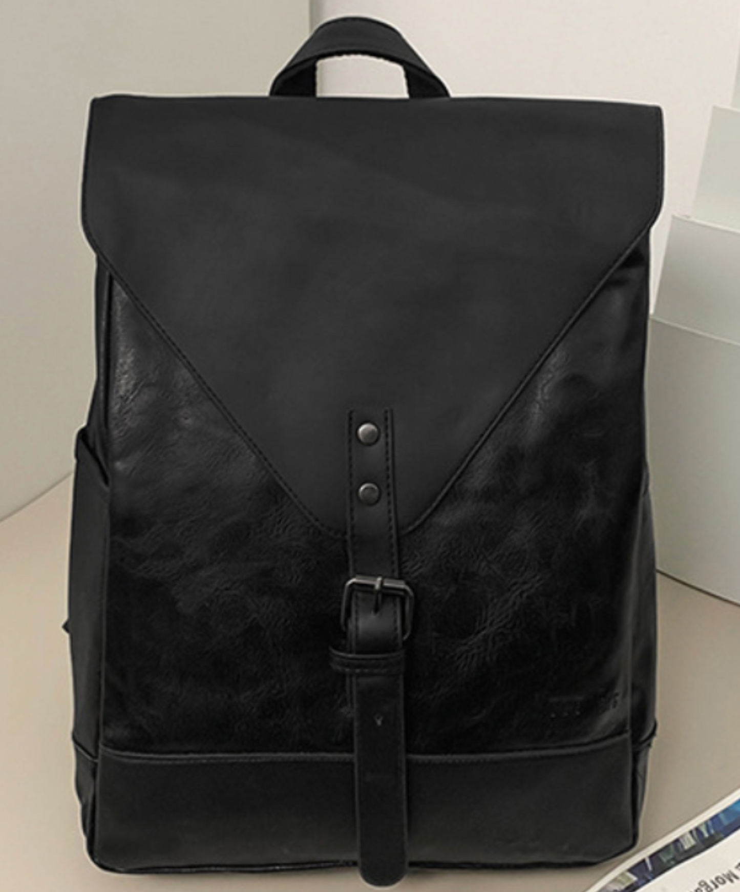 realistic textured triangular flap backpack bag EN2106