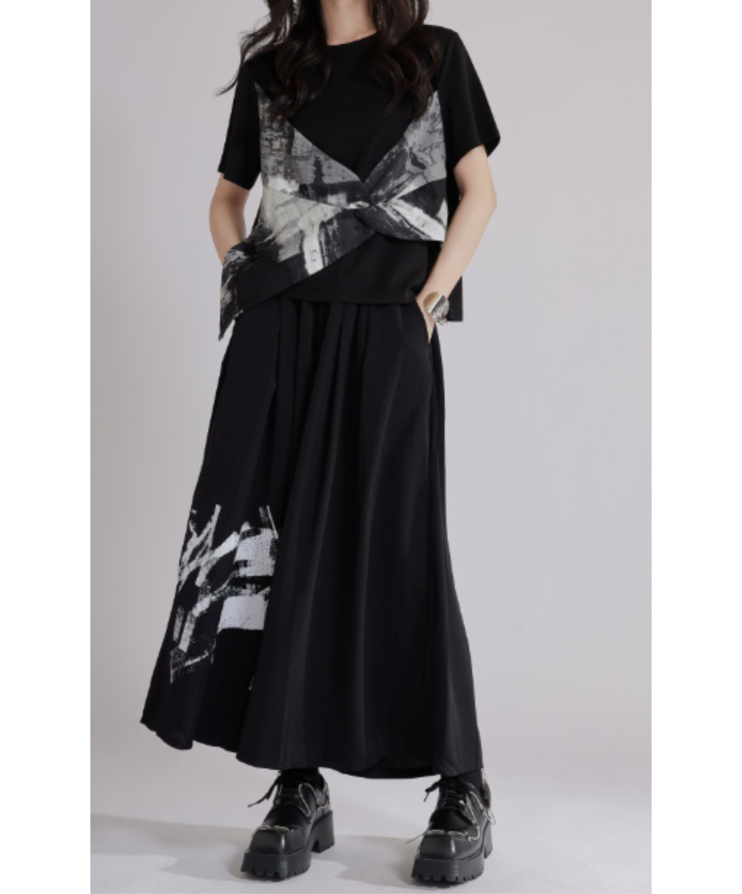 dark monochrome accent wide pants EN2940