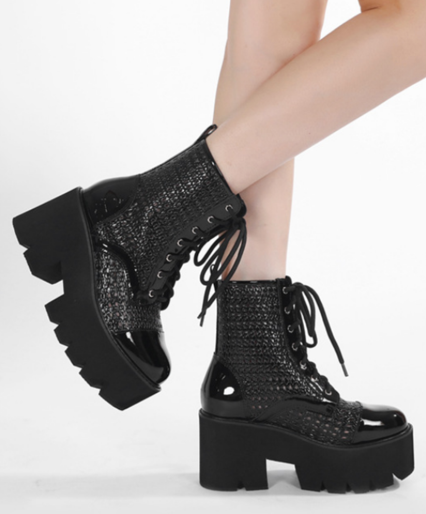 dark patchwork mesh boots EN2805