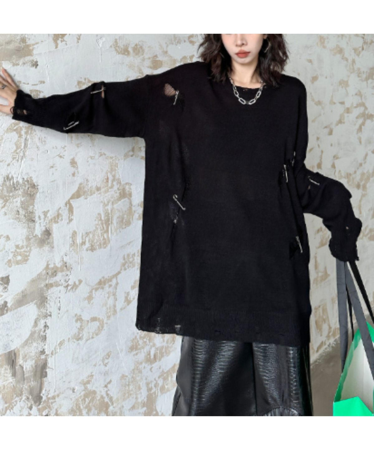 distressed finish with clip detail sweater EN3142