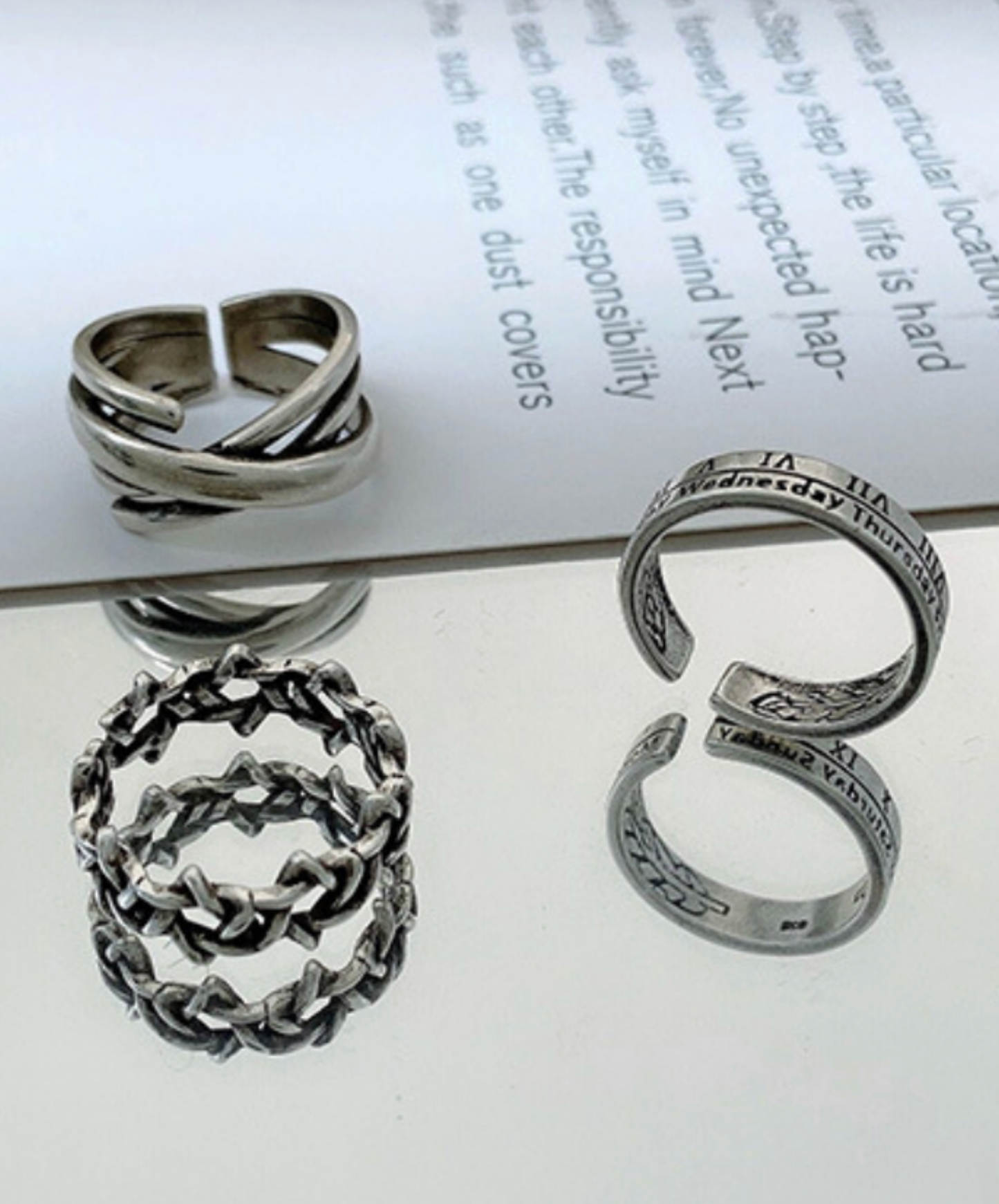 stars, crosses, and engravings ring EN2772