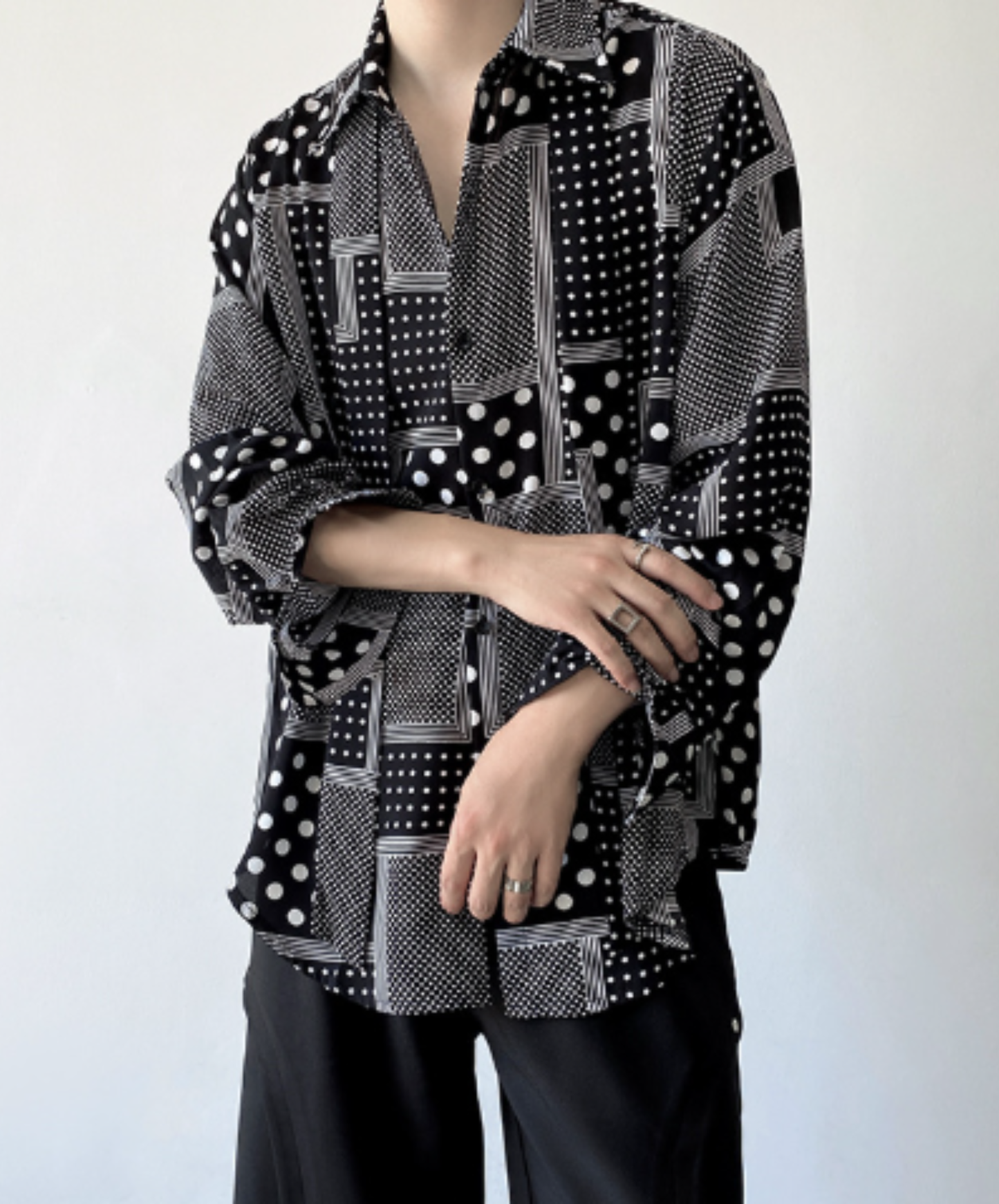 random polka-dot pattern shirt EN3074