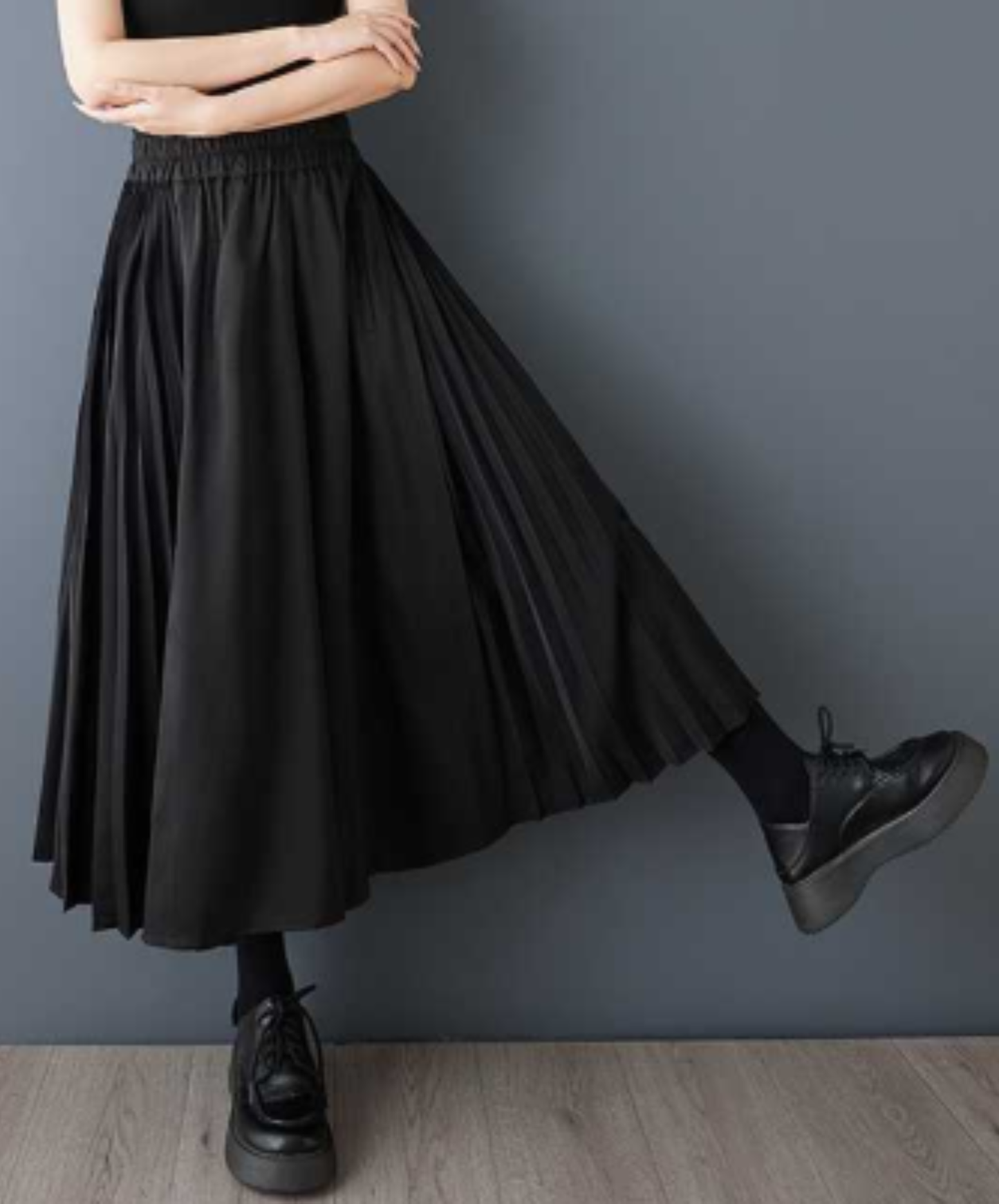 dark-toned pleated cropped trousers wide pants EN3048
