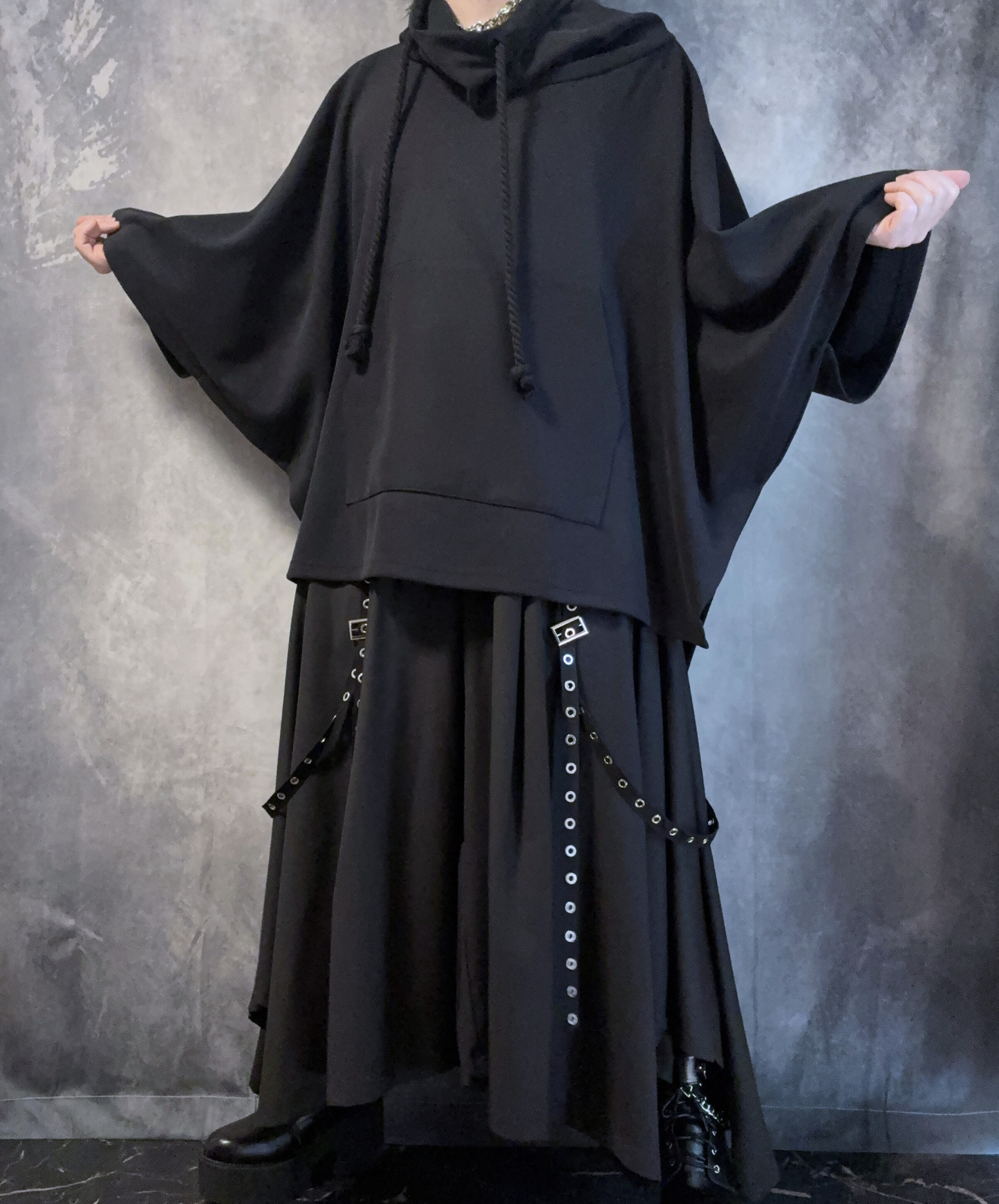 【style89】dark mode outfit set EN2699（sweatshirt + pants set）