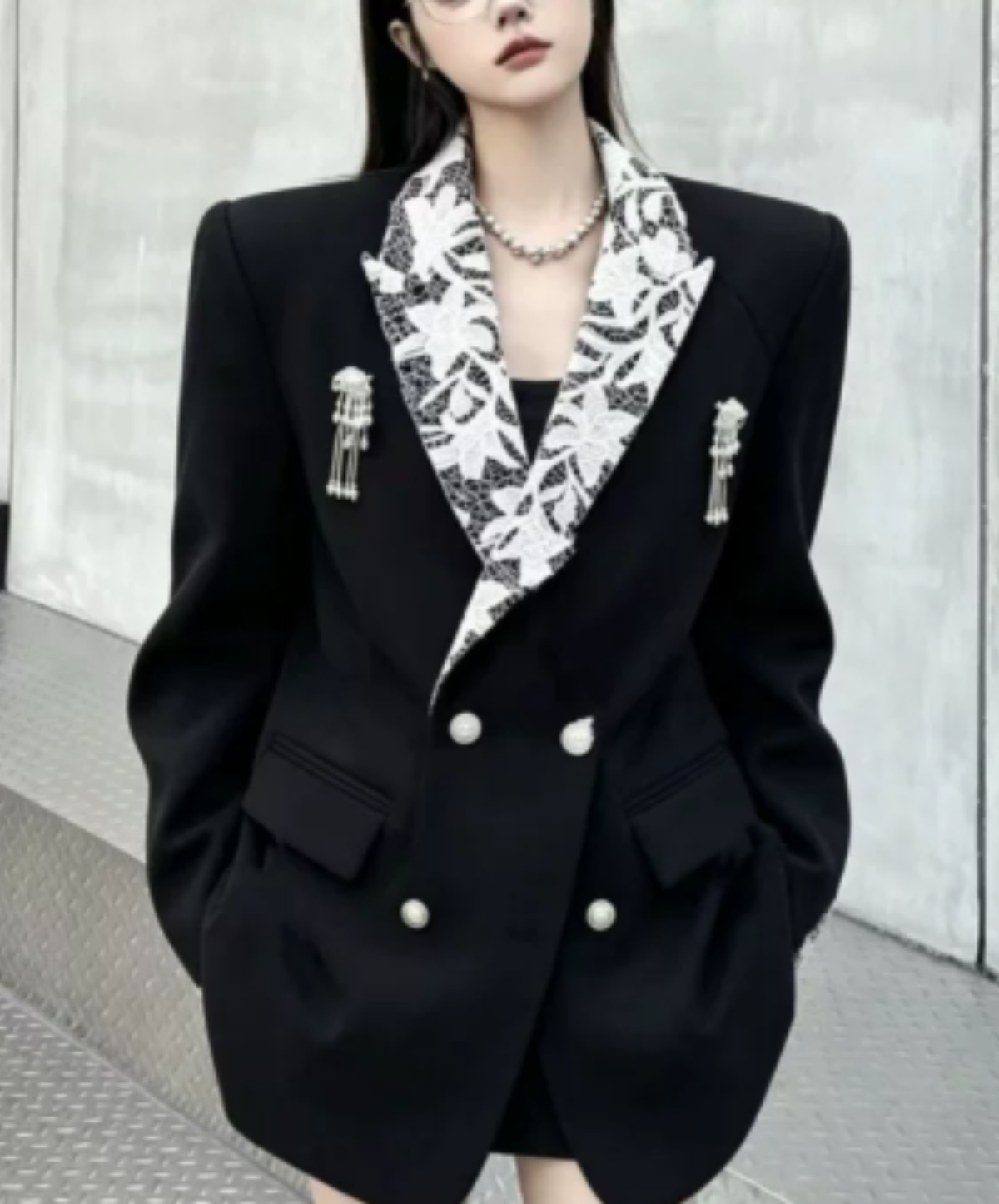 jellyfish-themed decoration jacket EN3180