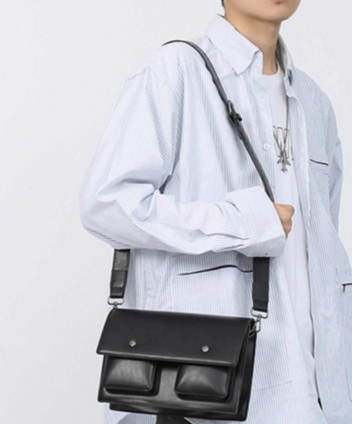 square round button with open pocket bag EN2104