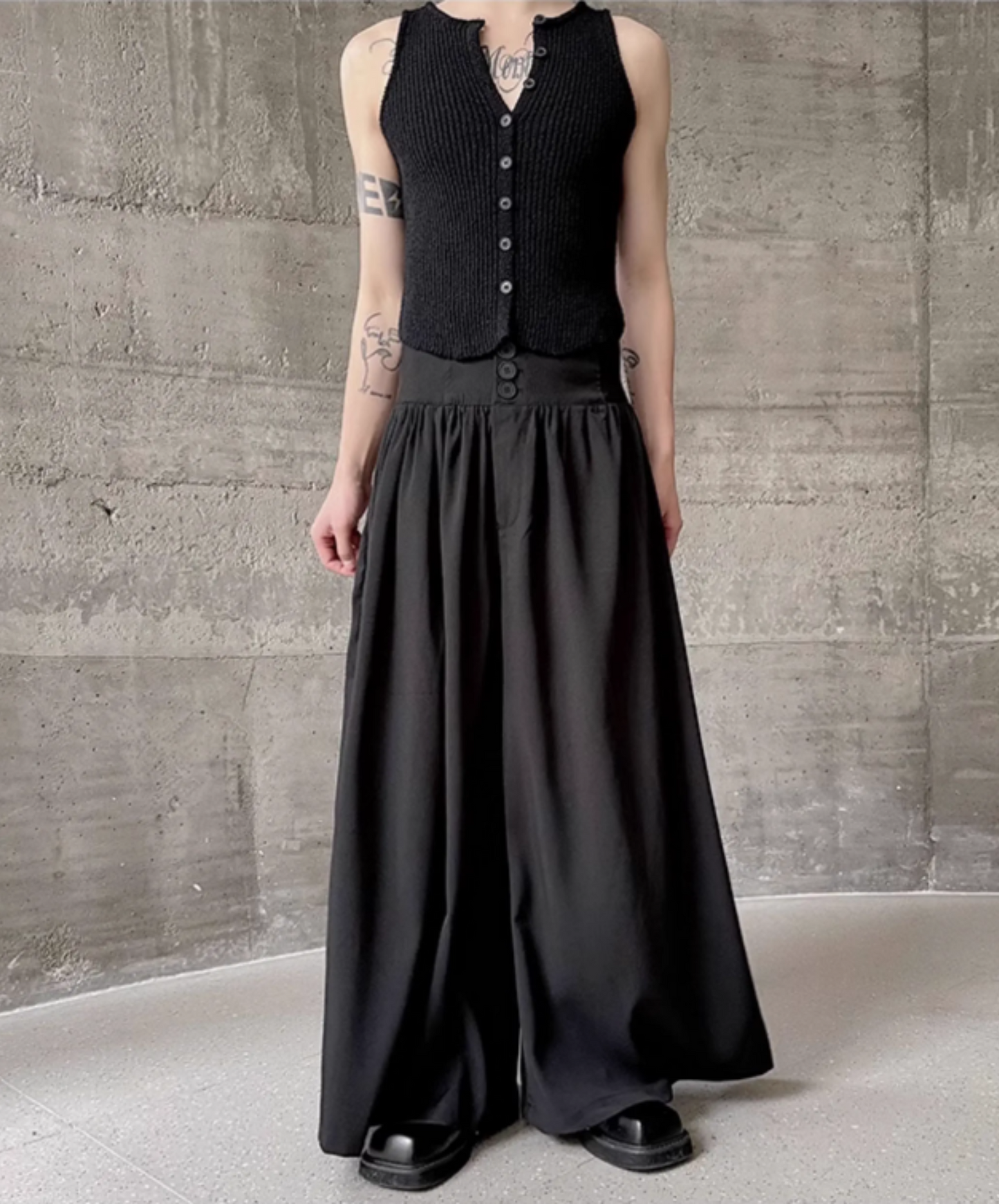 dark wide silhouette pants EN1855