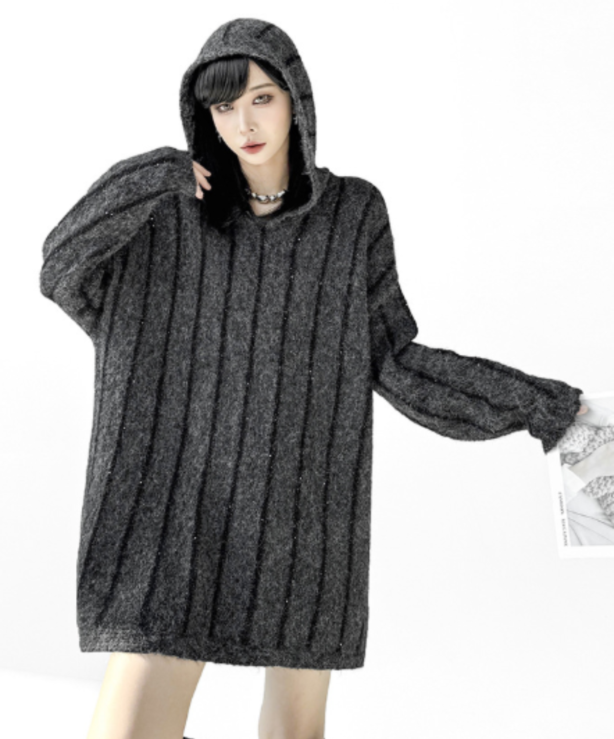 hood design with a striped knit pattern sweater EN3204