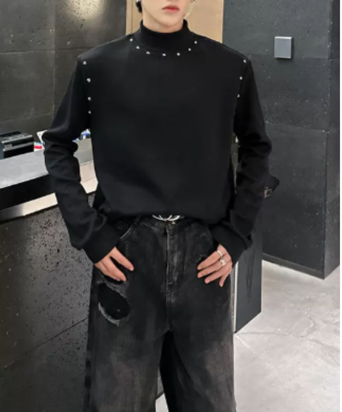 stud-embellished edge t-shirt EN3238