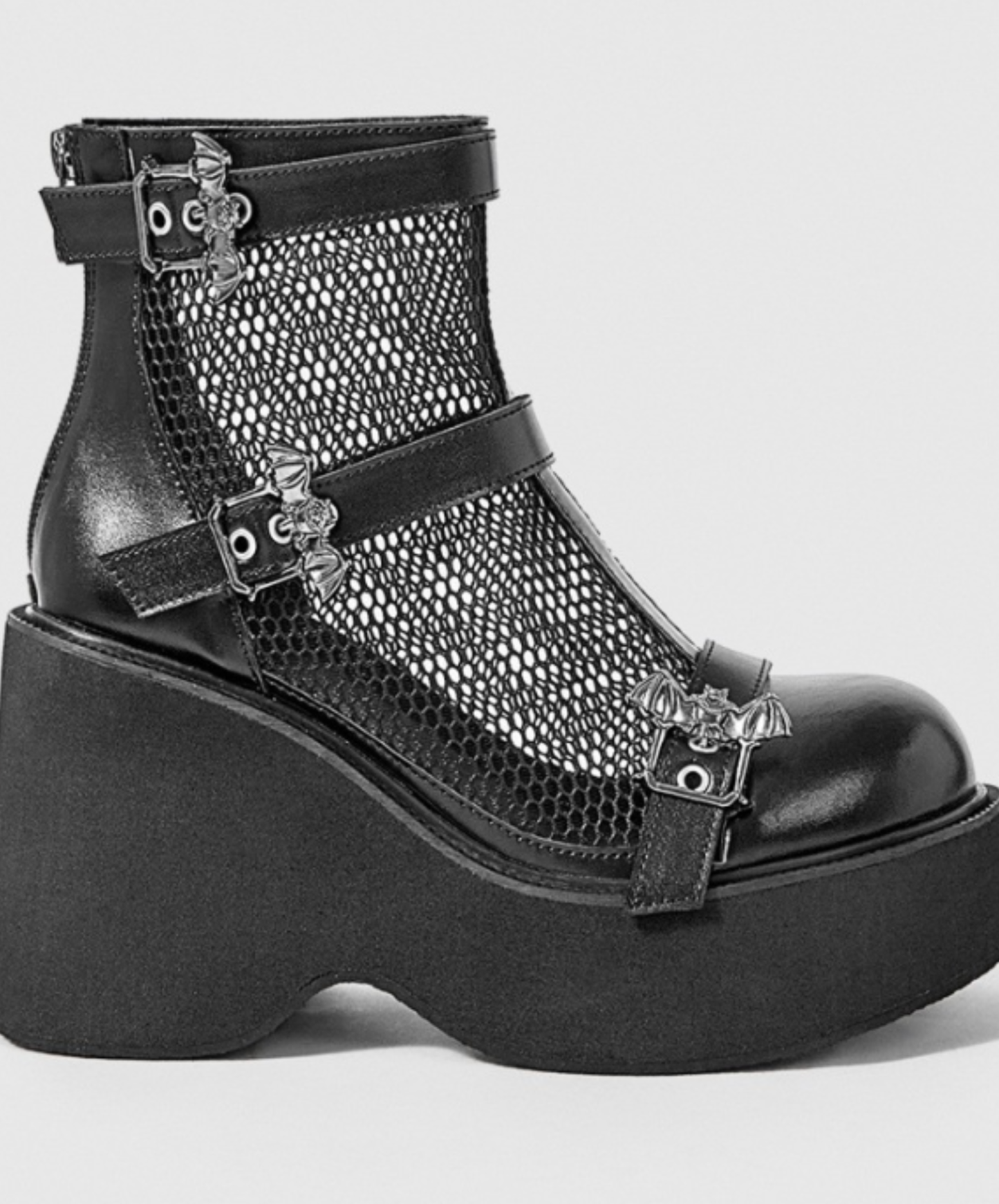 round toe mesh bat boots EN2963