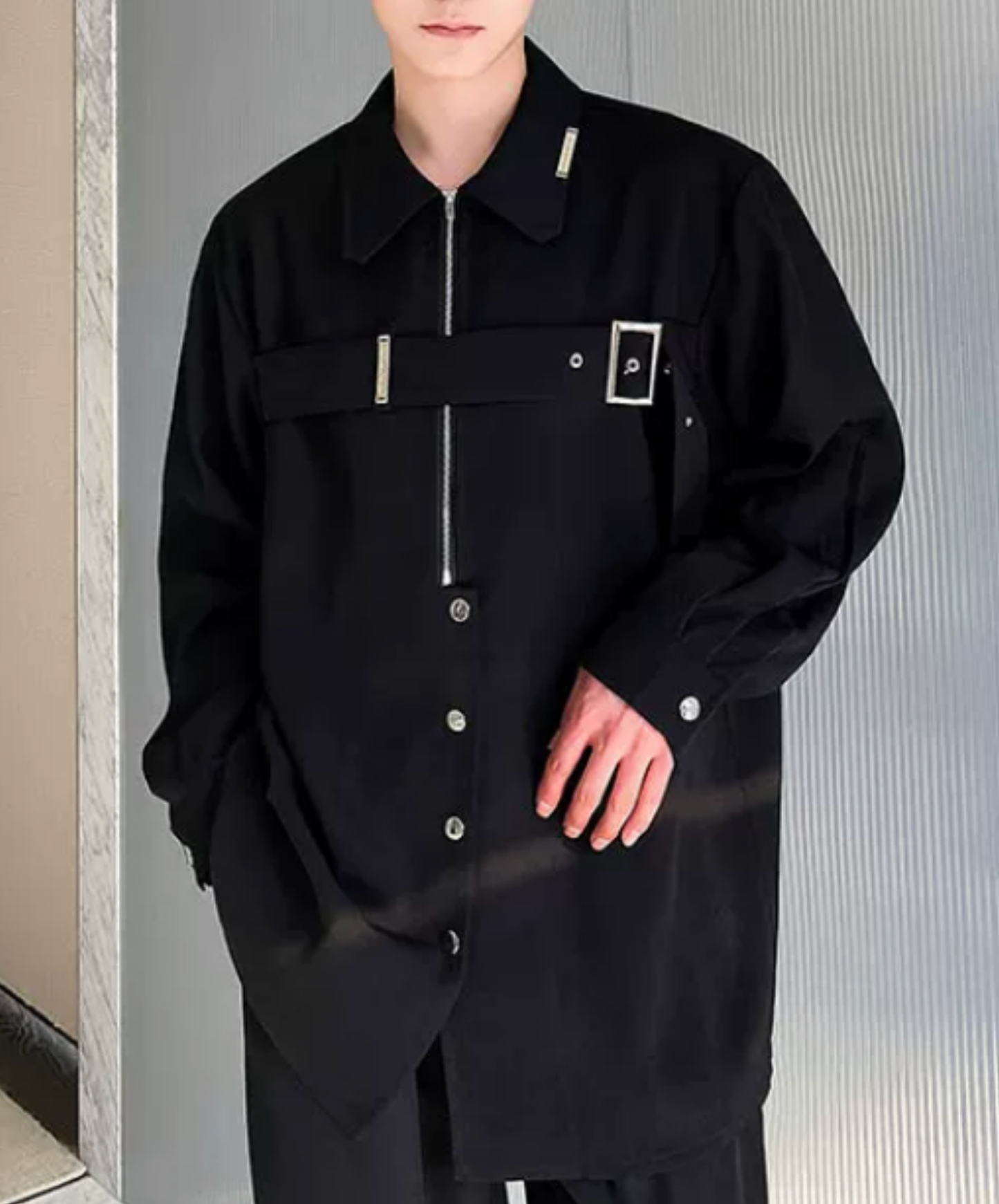 dark metal strap heavyweight shirt EN2861