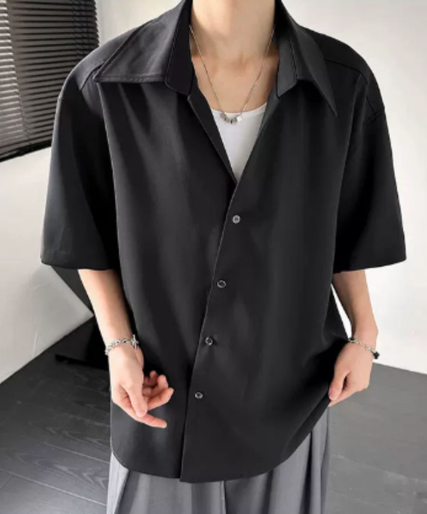 five-sleeved placket with slanted front shirt EN2921