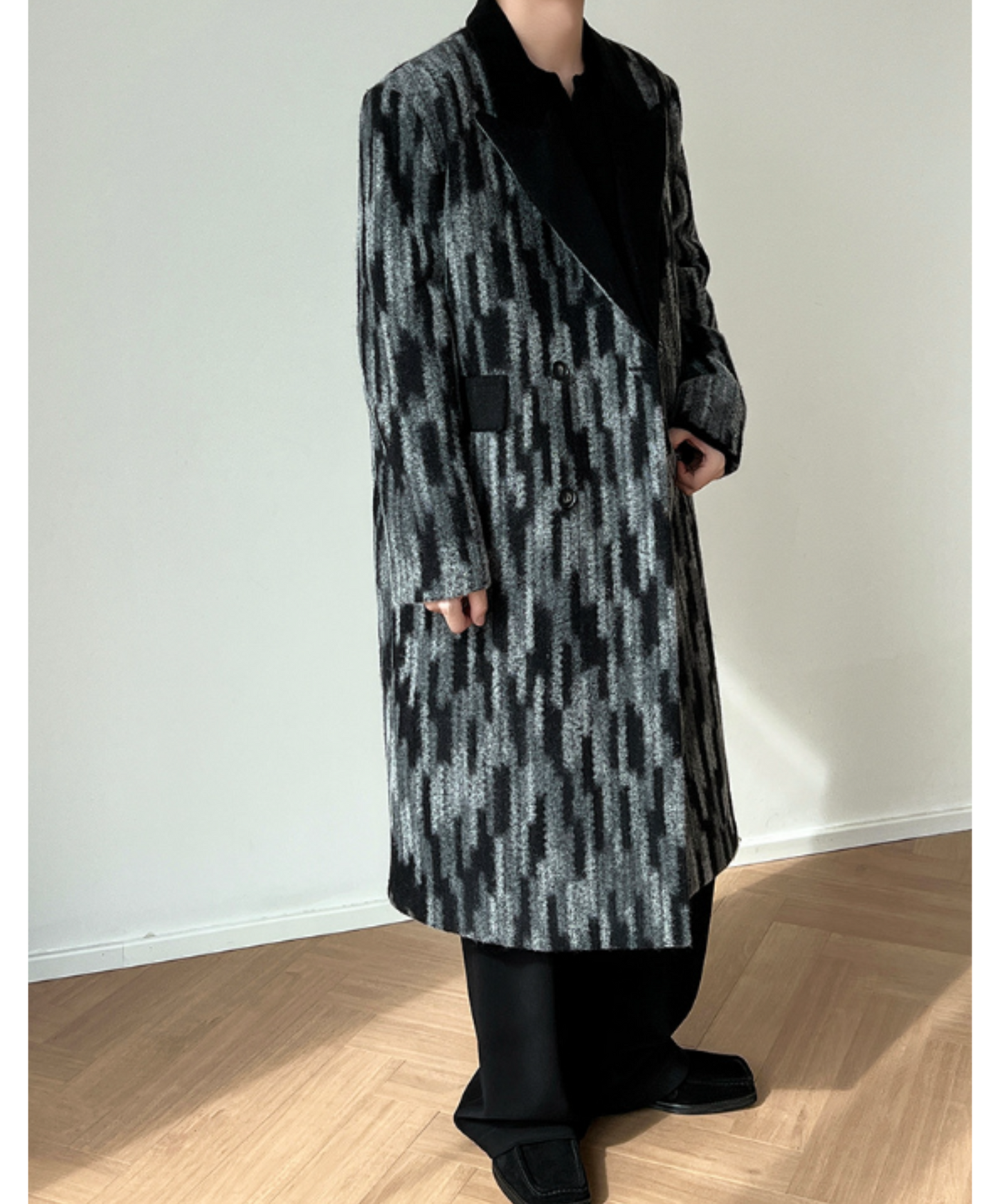 geometric design long coat EN1346
