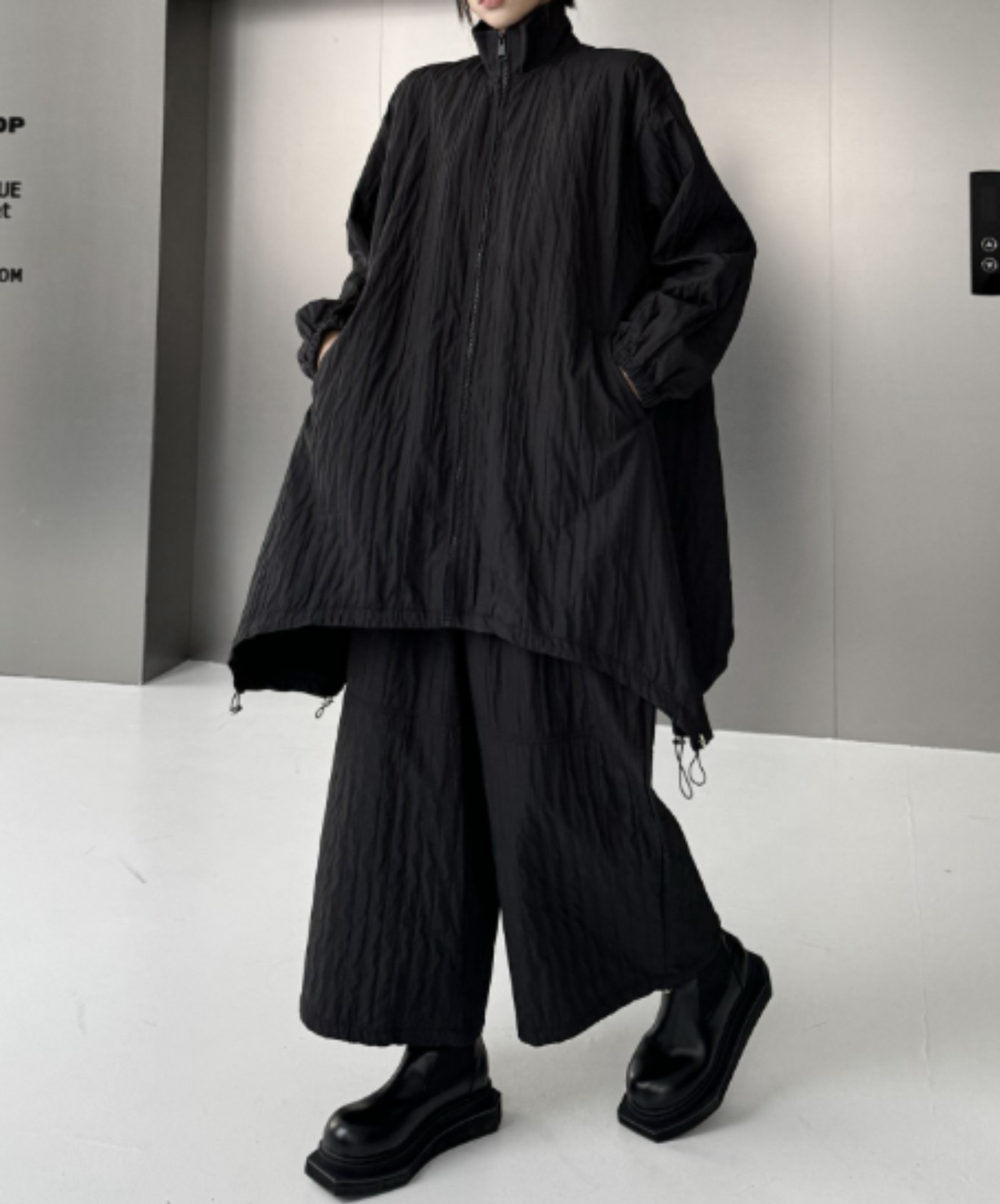 stand-neck with drawstring jacket EN3201
