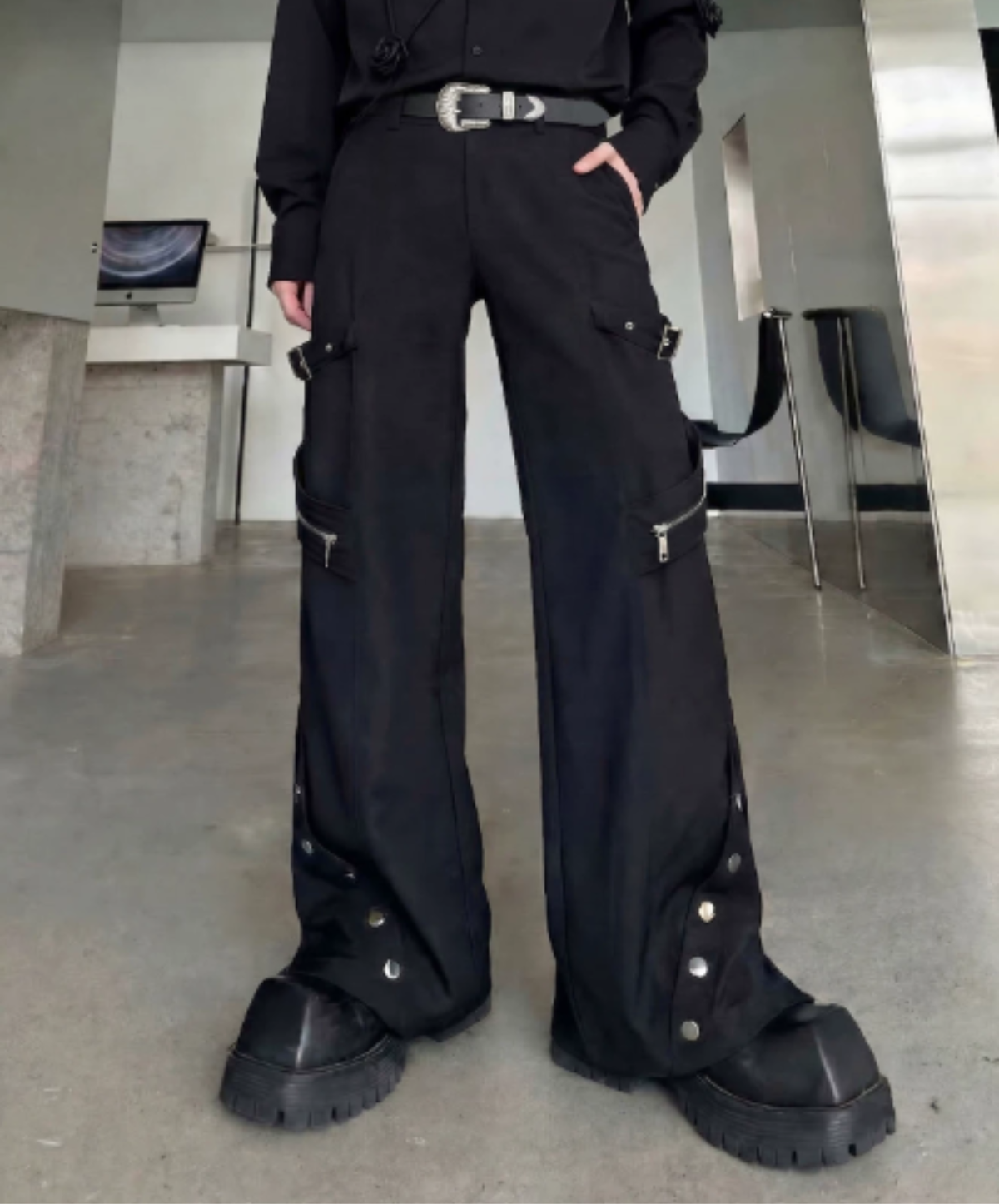 zip-detailed flared silhouette pants EN3143
